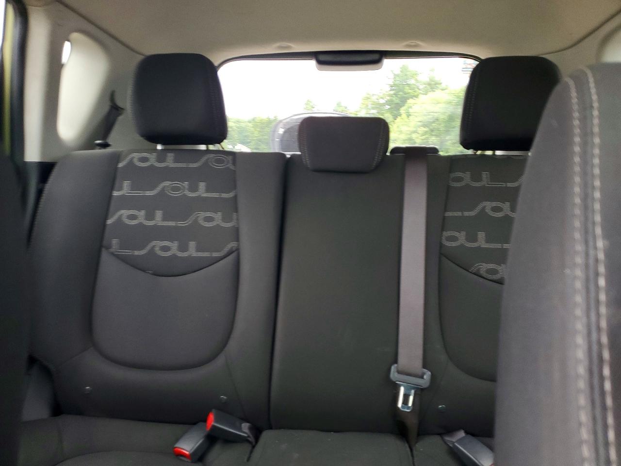 2012 Kia Soul + Зеленый vin: KNDJT2A6XC7468517