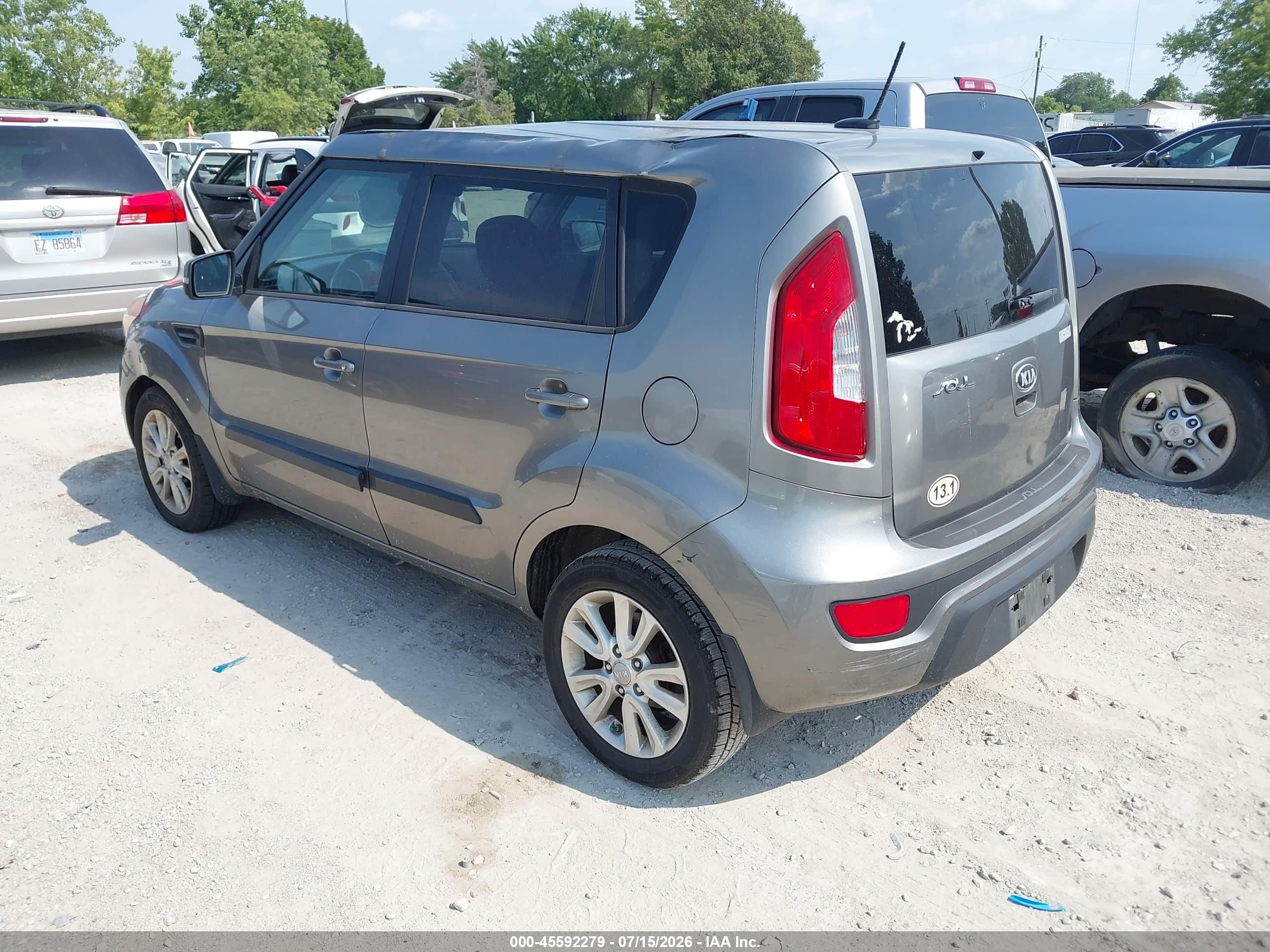 2013 Kia Soul + Gray vin: KNDJT2A6XD7528457