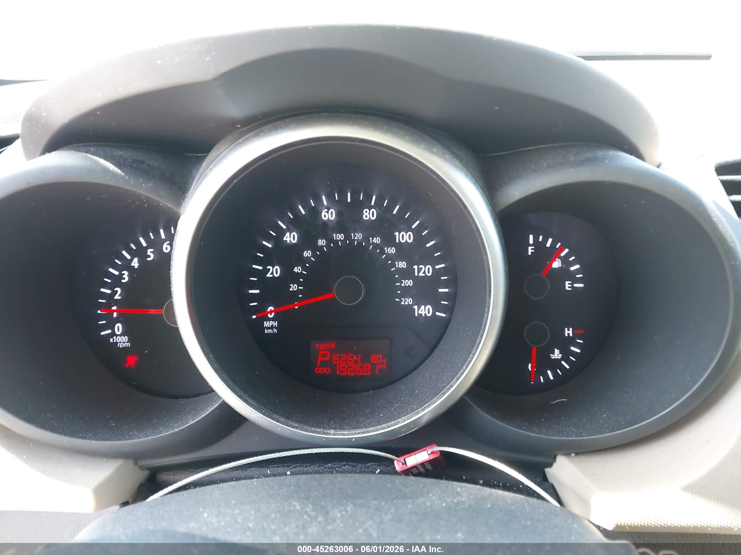2013 Kia Soul ! Серый vin: KNDJT2A6XD7555853
