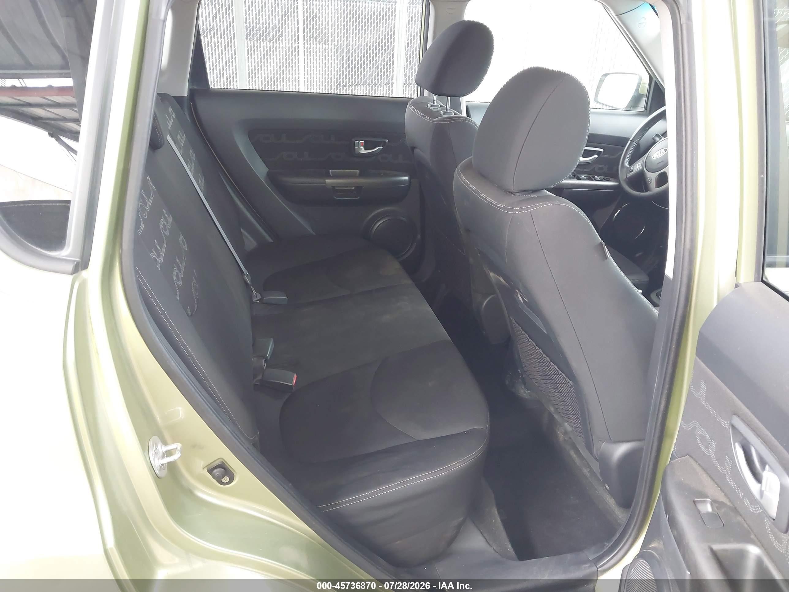 2013 Kia Soul + Green vin: KNDJT2A6XD7559692