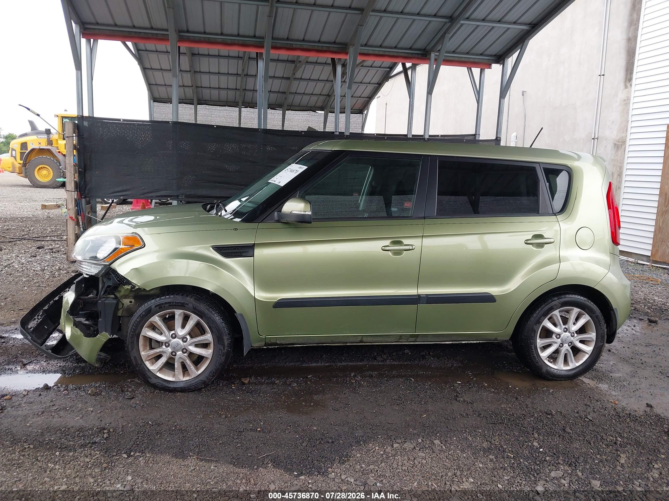 2013 Kia Soul + Green vin: KNDJT2A6XD7559692
