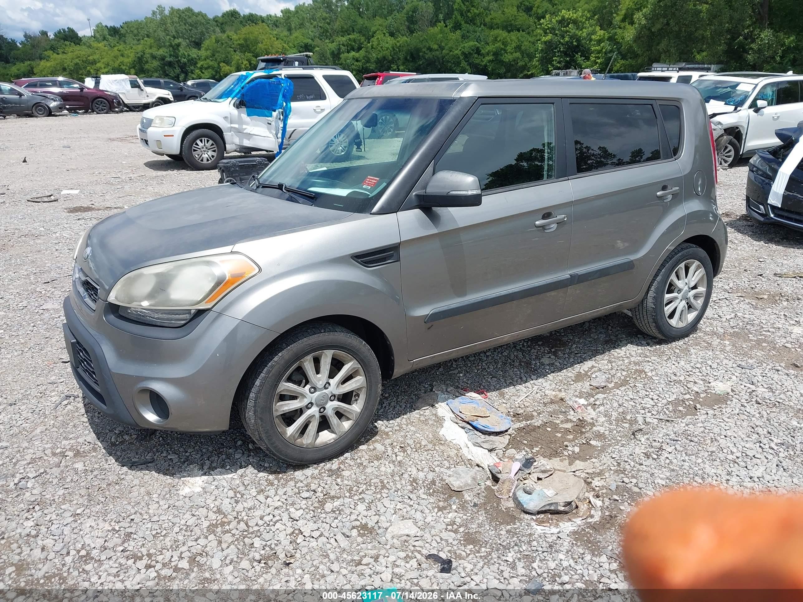 2013 Kia Soul + Серый vin: KNDJT2A6XD7568196