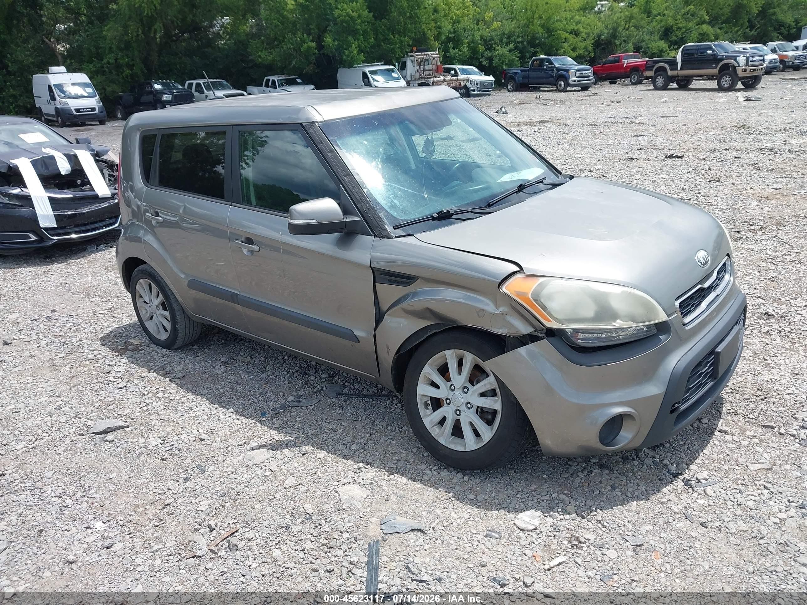 2013 Kia Soul + Серый vin: KNDJT2A6XD7568196