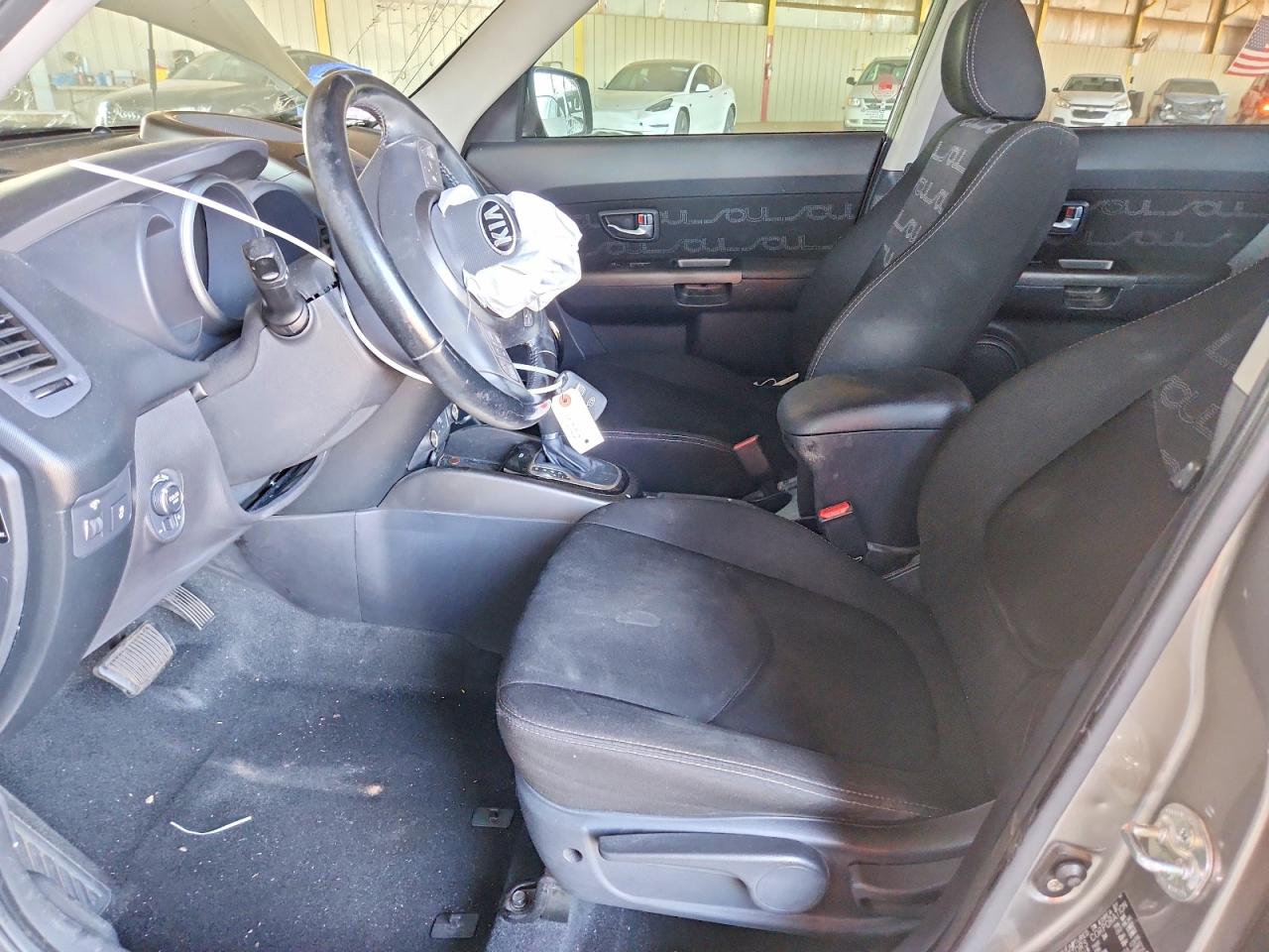 2013 Kia Soul + Gray vin: KNDJT2A6XD7574757