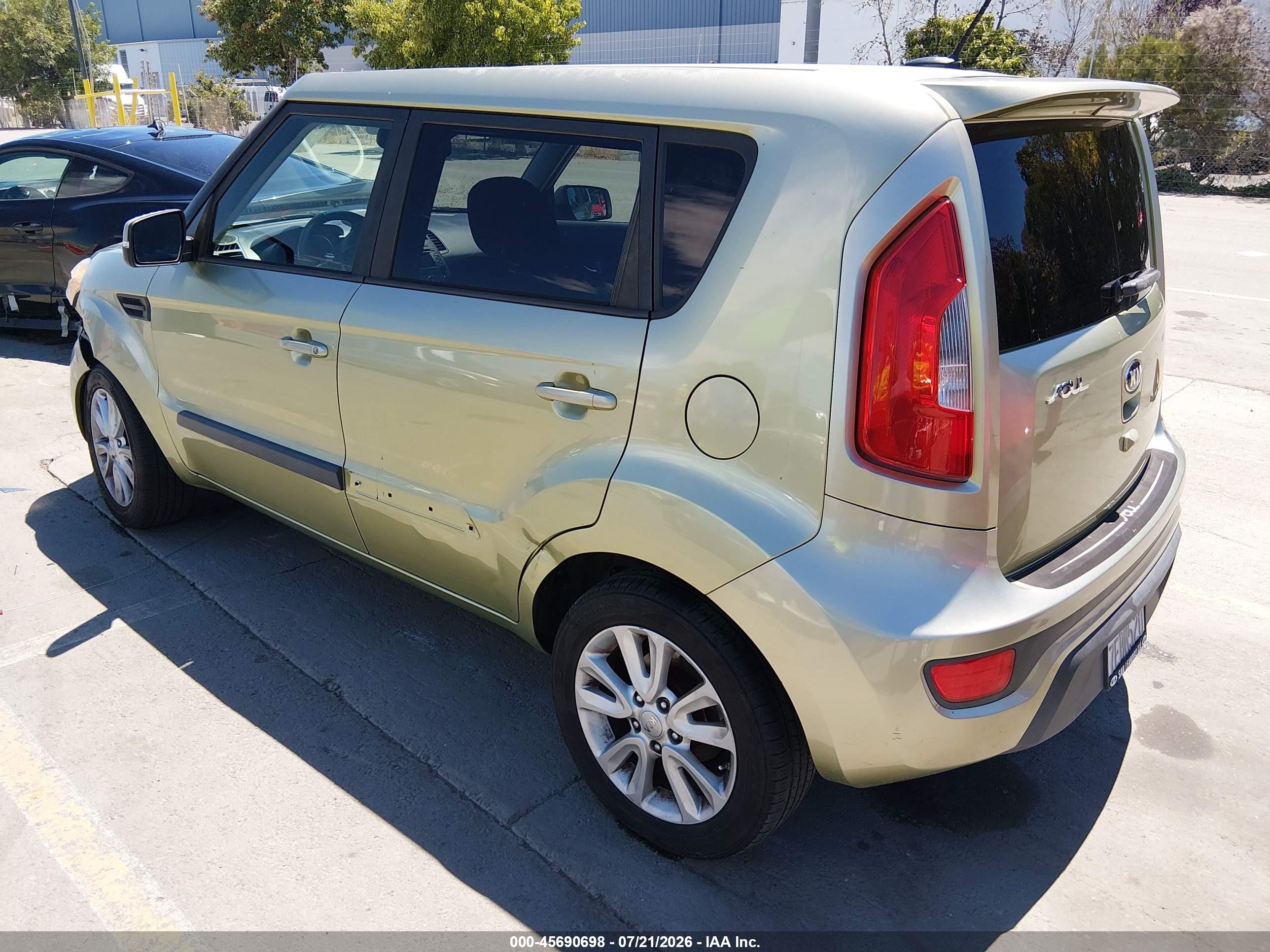2013 Kia Soul + Зеленый vin: KNDJT2A6XD7637436