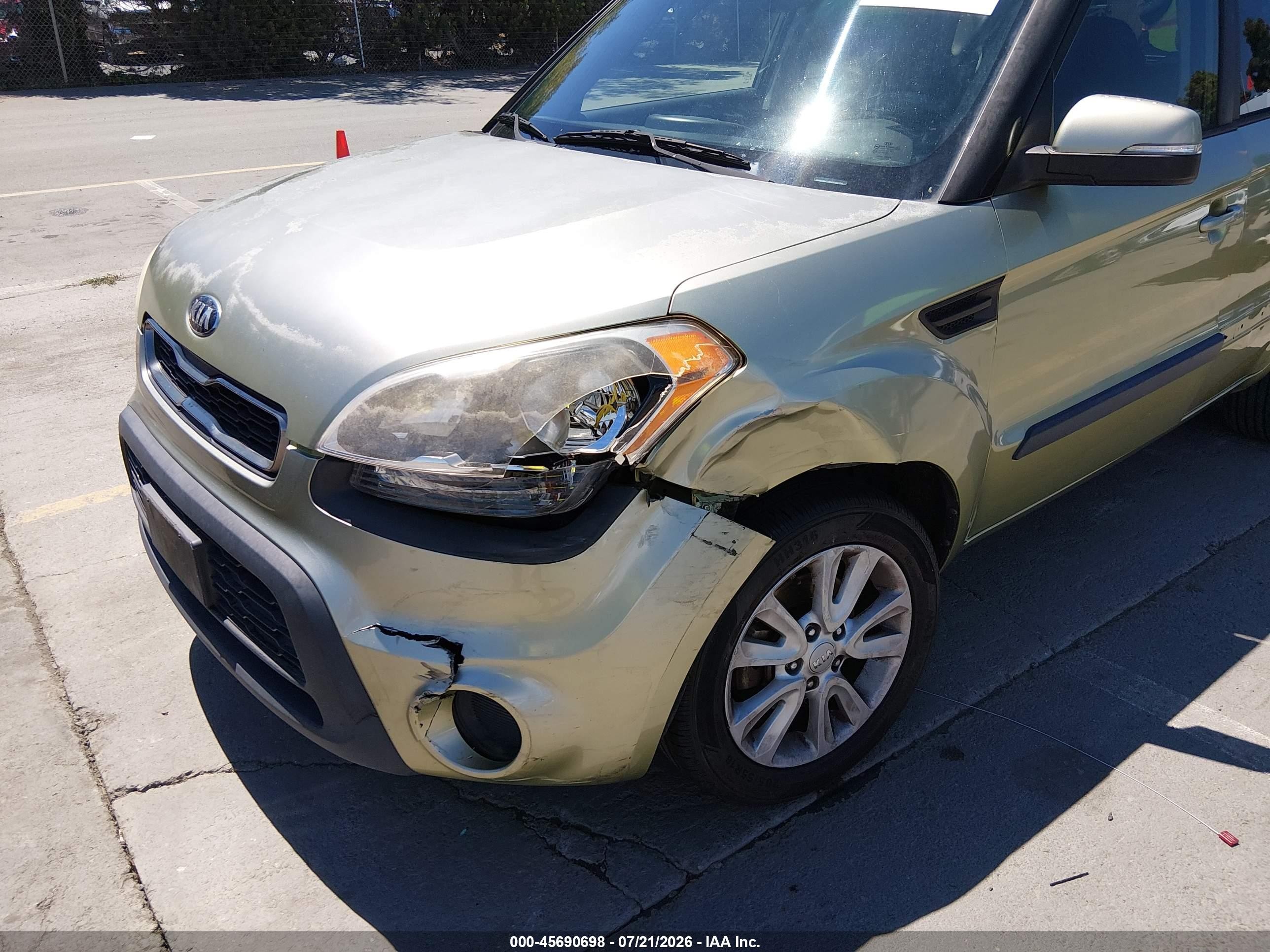 2013 Kia Soul + Зеленый vin: KNDJT2A6XD7637436