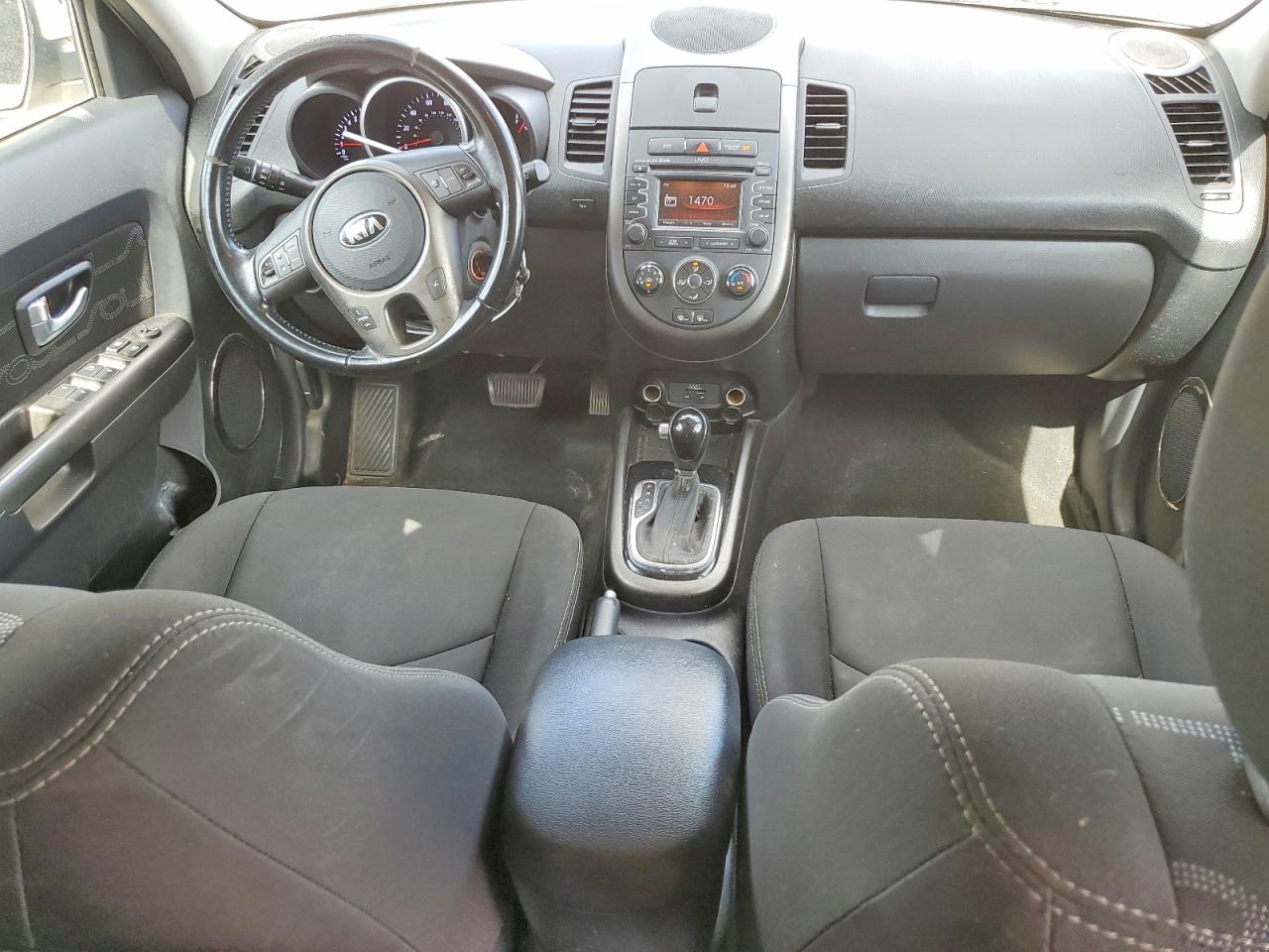 2013 Kia Soul + Cream vin: KNDJT2A6XD7756619