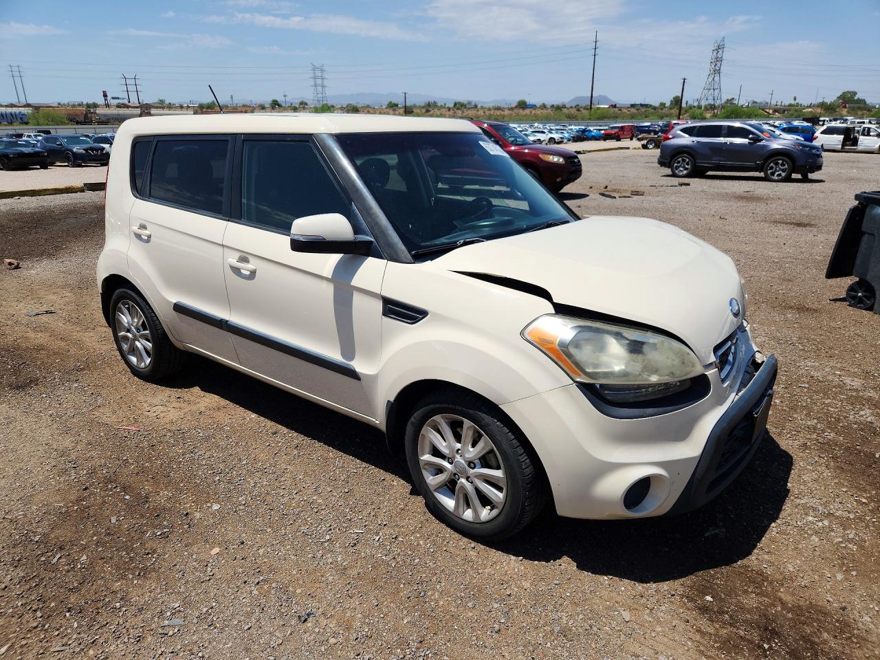 2013 Kia Soul + White vin: KNDJT2A6XD7758001