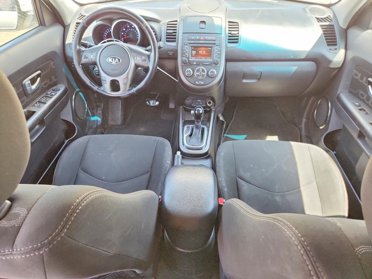 2013 Kia Soul + White vin: KNDJT2A6XD7758001