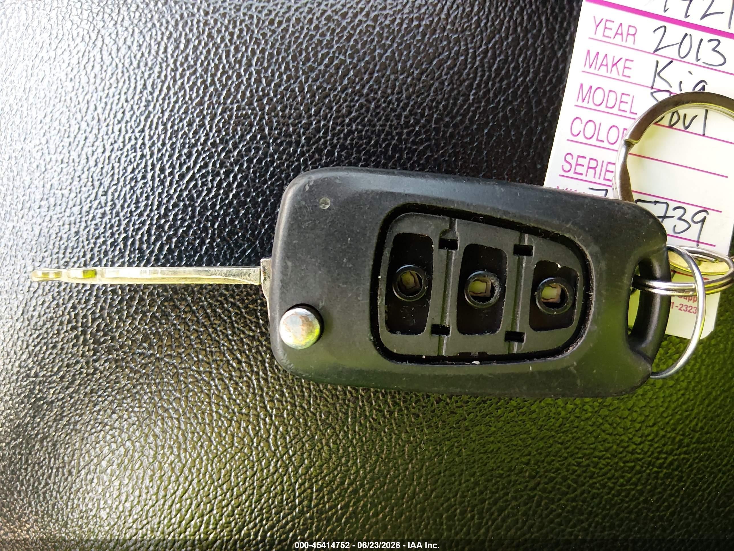 2013 Kia Soul ! Черный vin: KNDJT2A6XD7765739