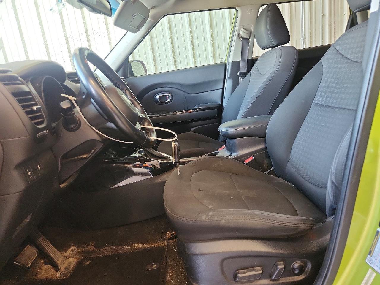 2014 Kia Soul ! Green vin: KNDJX3A50E7729075