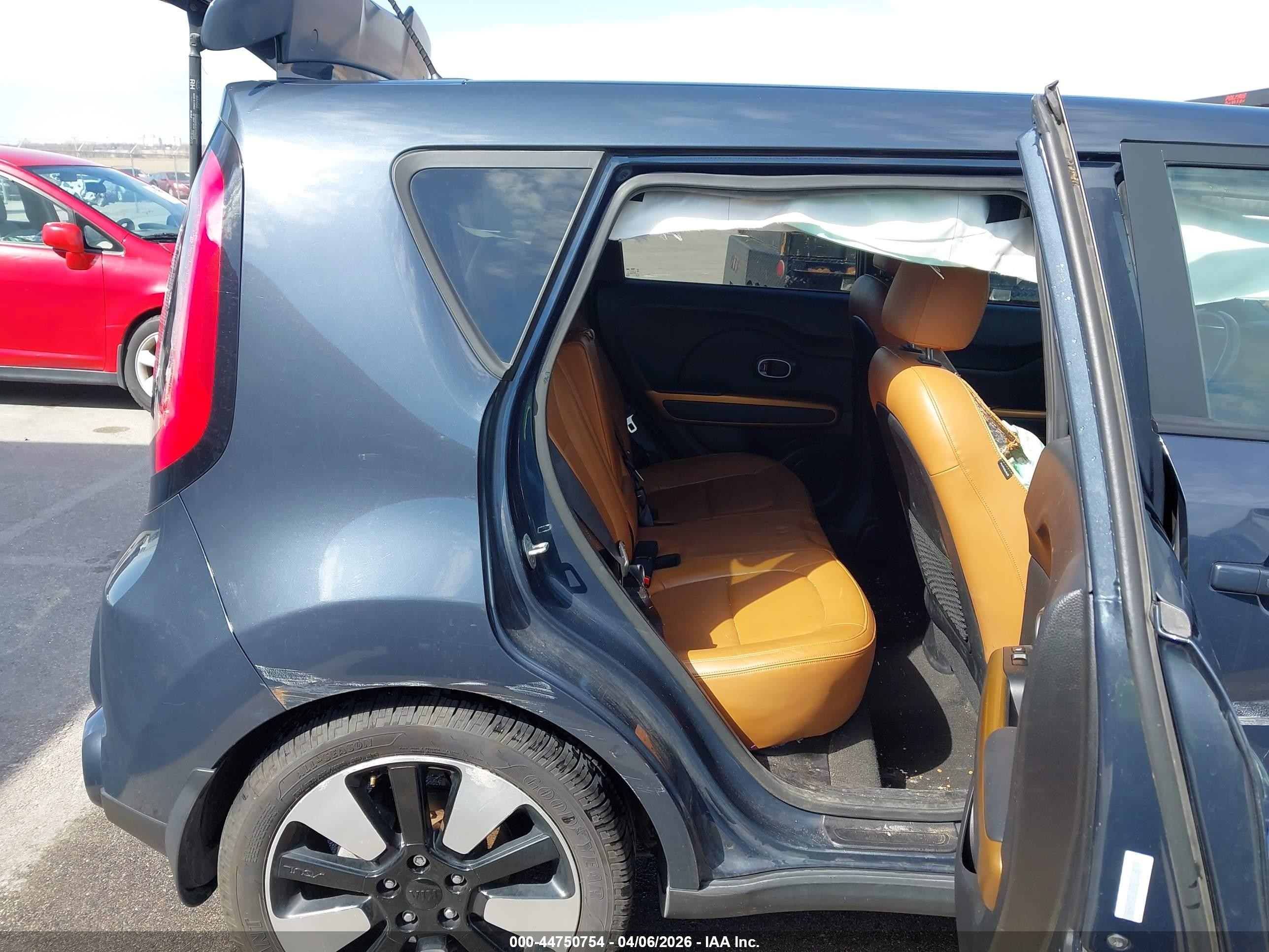 2015 Kia Soul ! Синий vin: KNDJX3A50F7134678