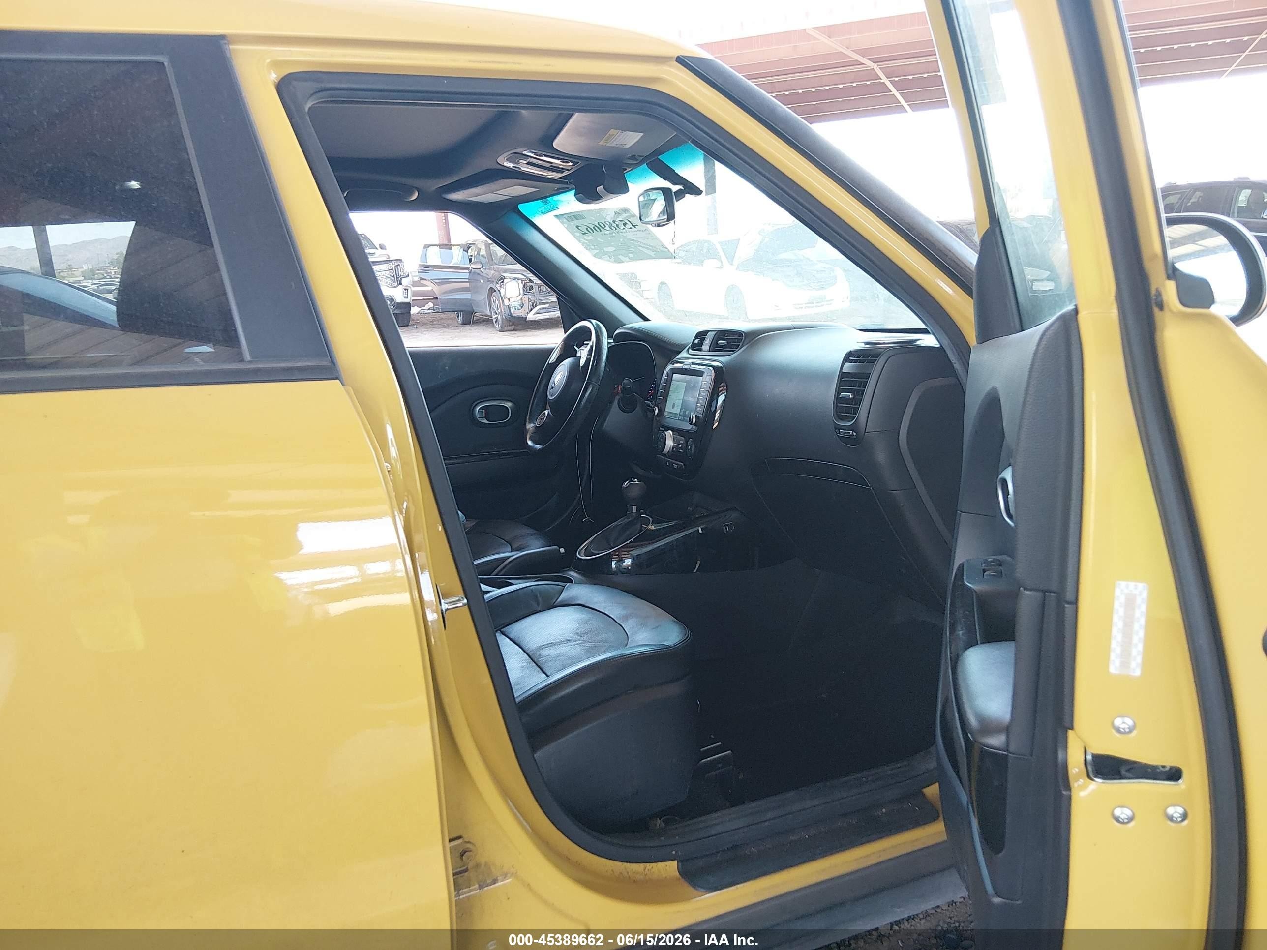 2015 Kia Soul ! Yellow vin: KNDJX3A50F7143140