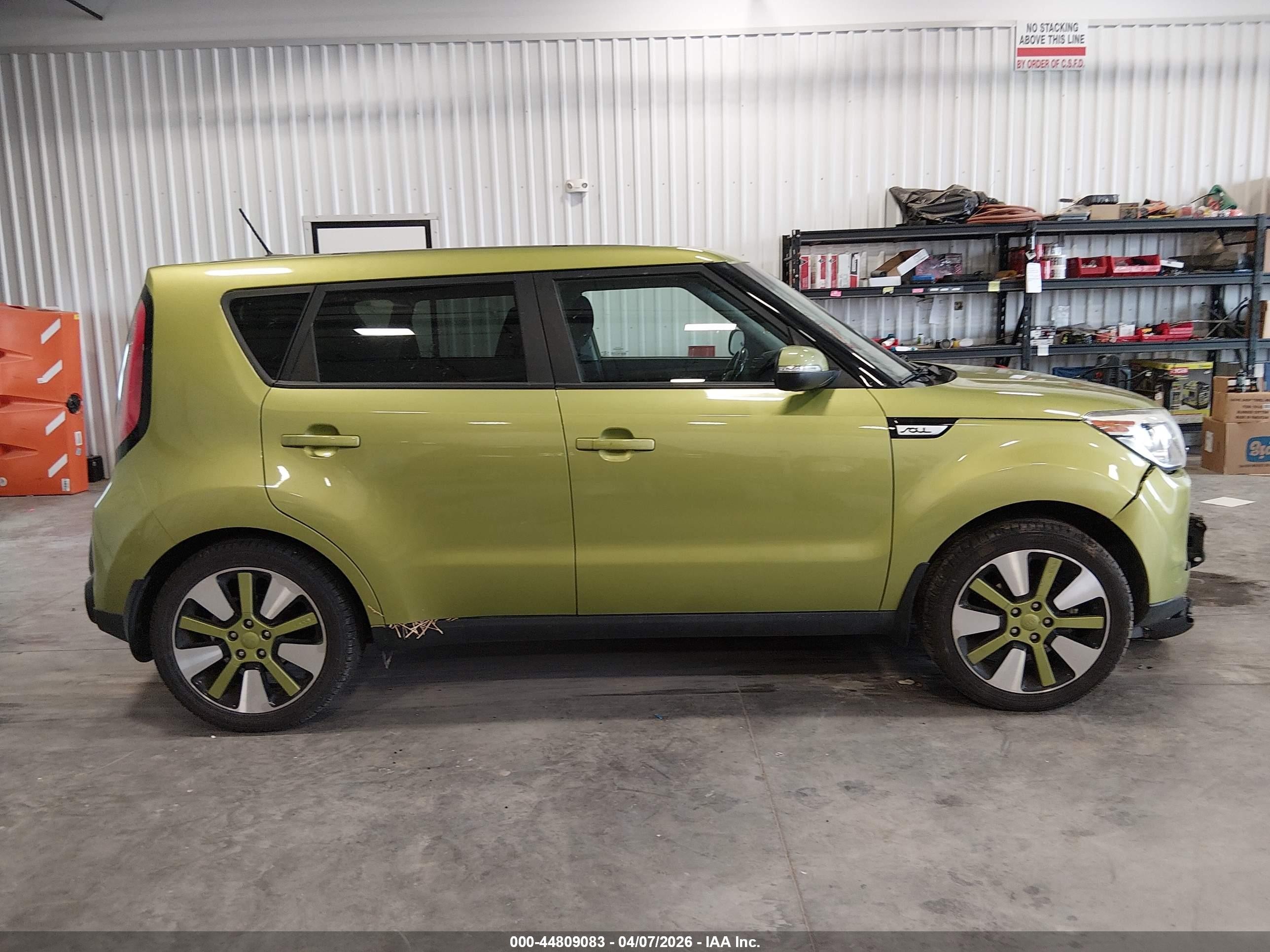 2015 Kia Soul ! Green vin: KNDJX3A50F7789133