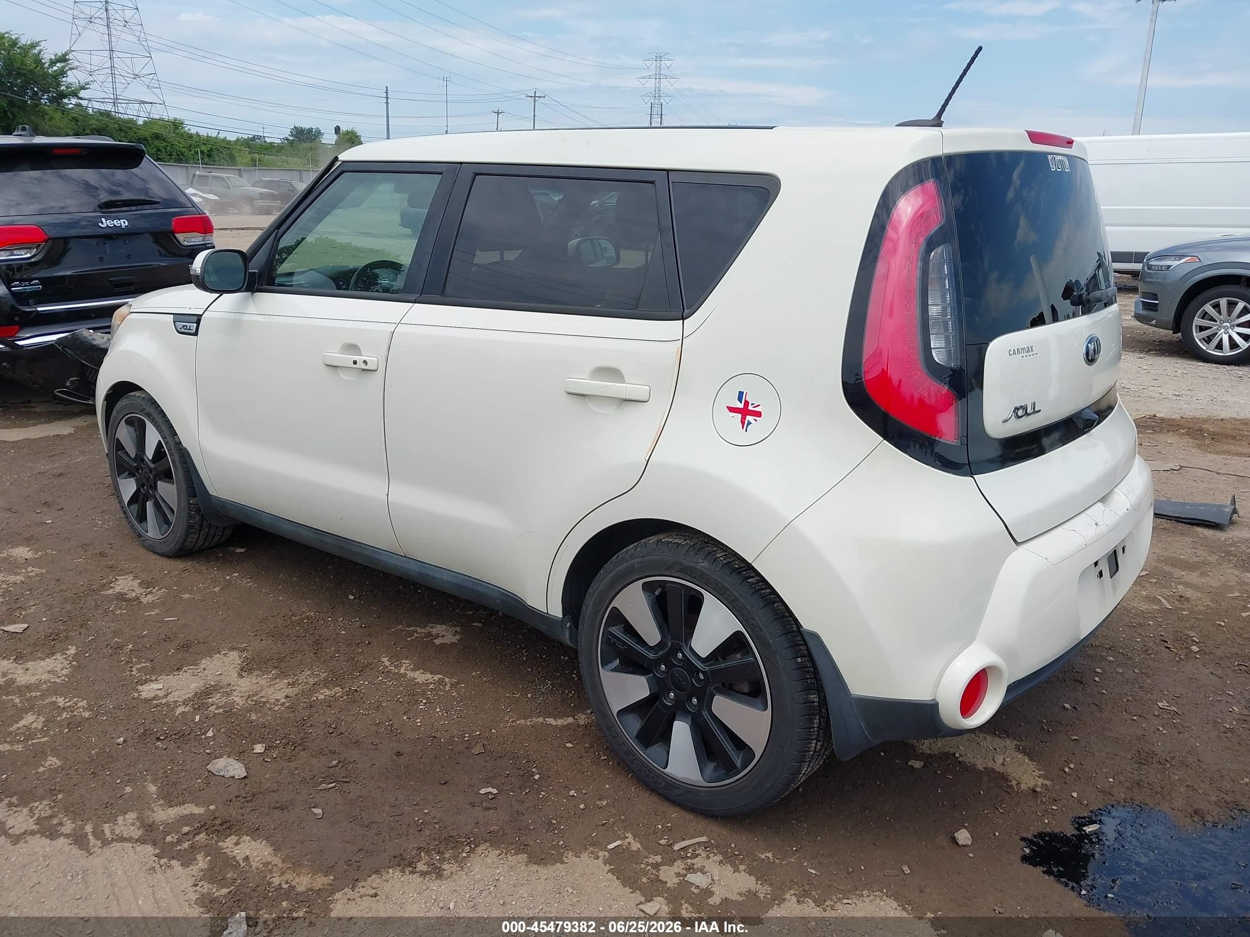 2015 Kia Soul ! Cream vin: KNDJX3A51F7118621