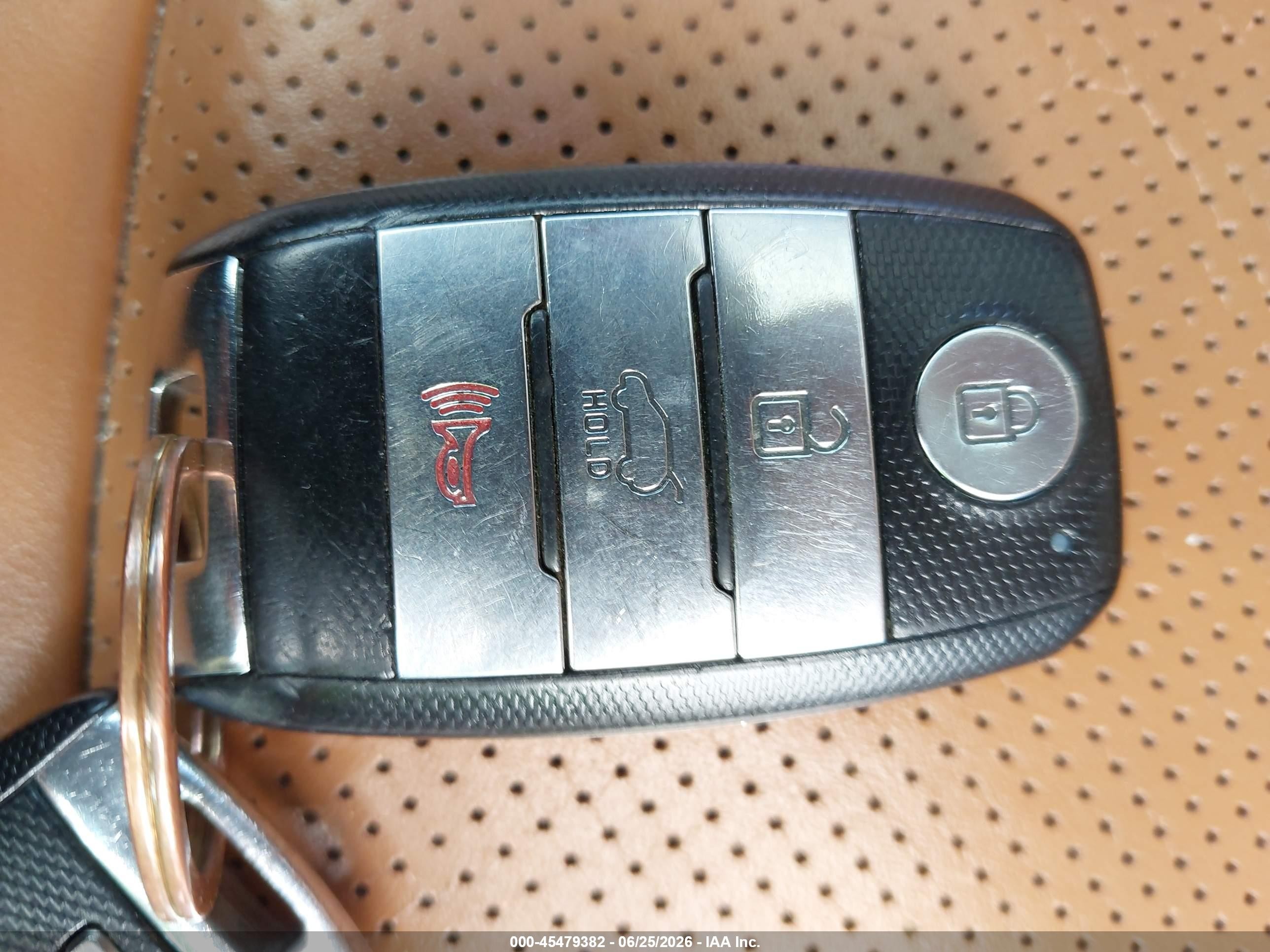 2015 Kia Soul ! Cream vin: KNDJX3A51F7118621