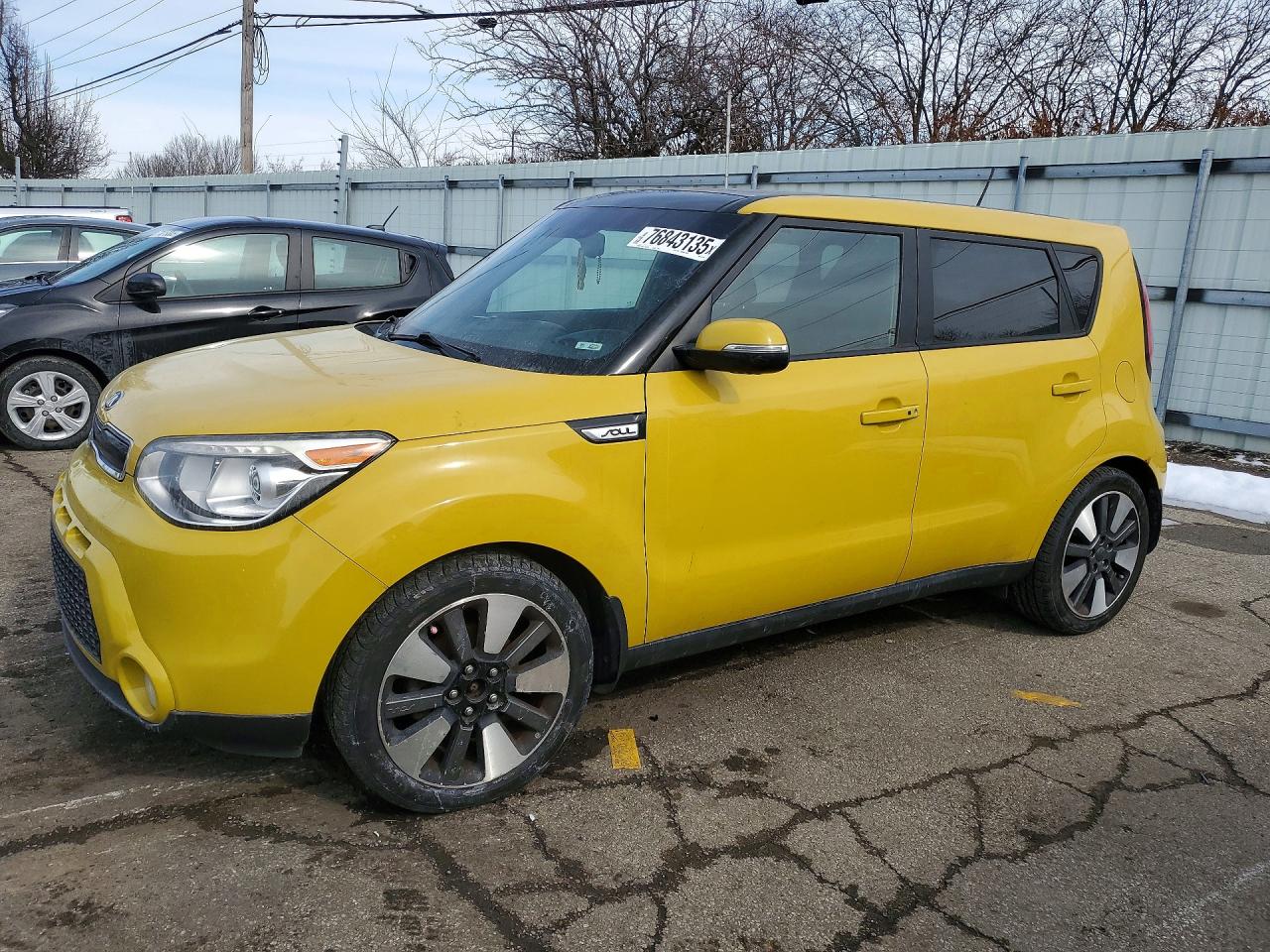 2014 Kia Soul ! Yellow vin: KNDJX3A52E7011284