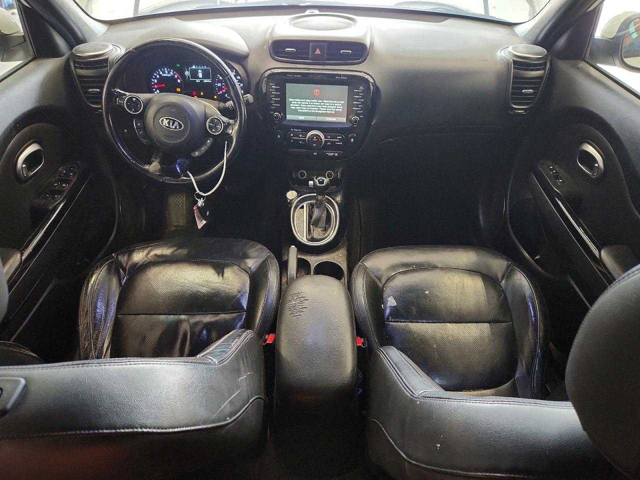 2014 Kia Soul ! White vin: KNDJX3A52E7041790