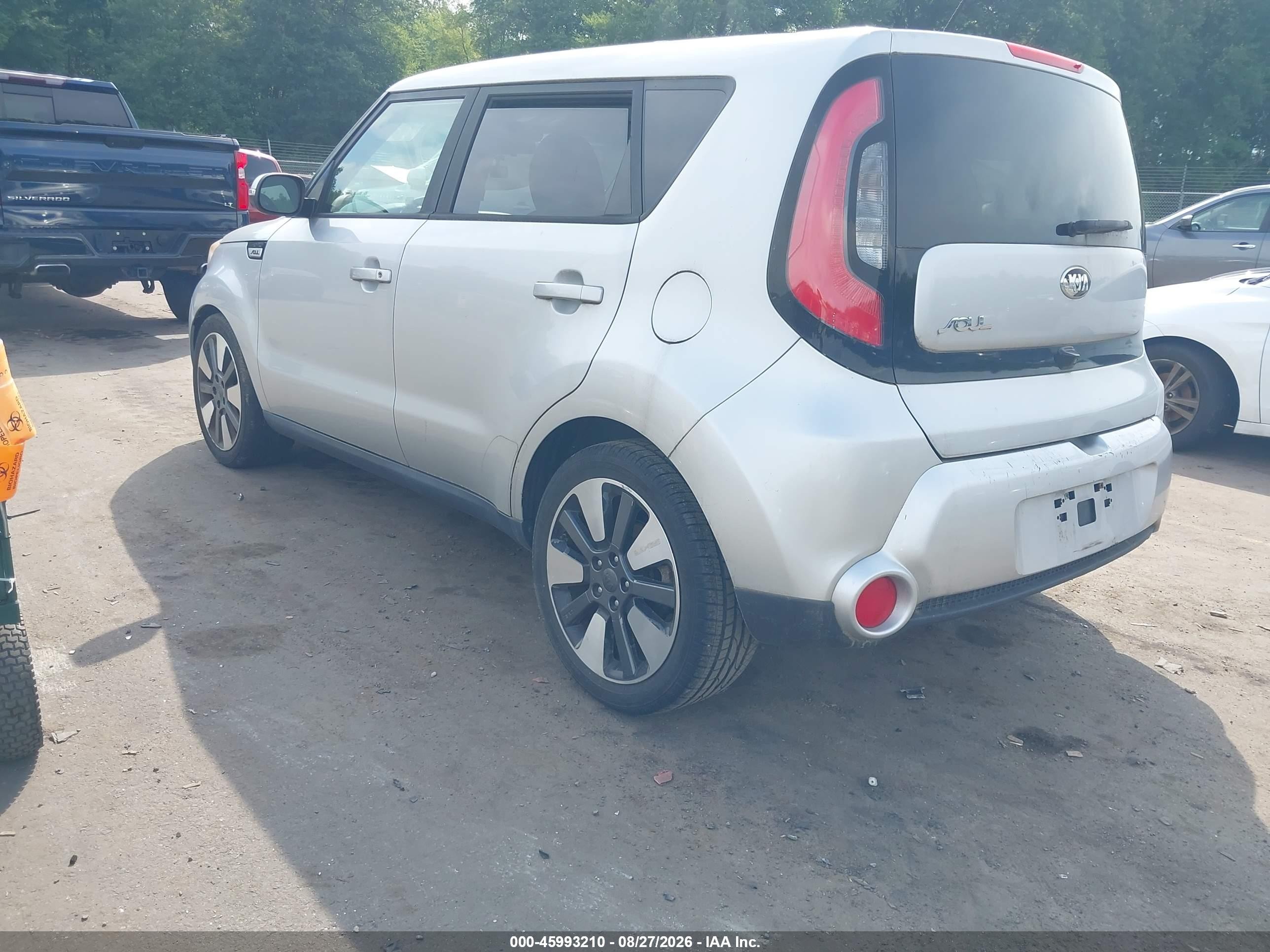 2014 Kia Soul ! Silver vin: KNDJX3A52E7702038