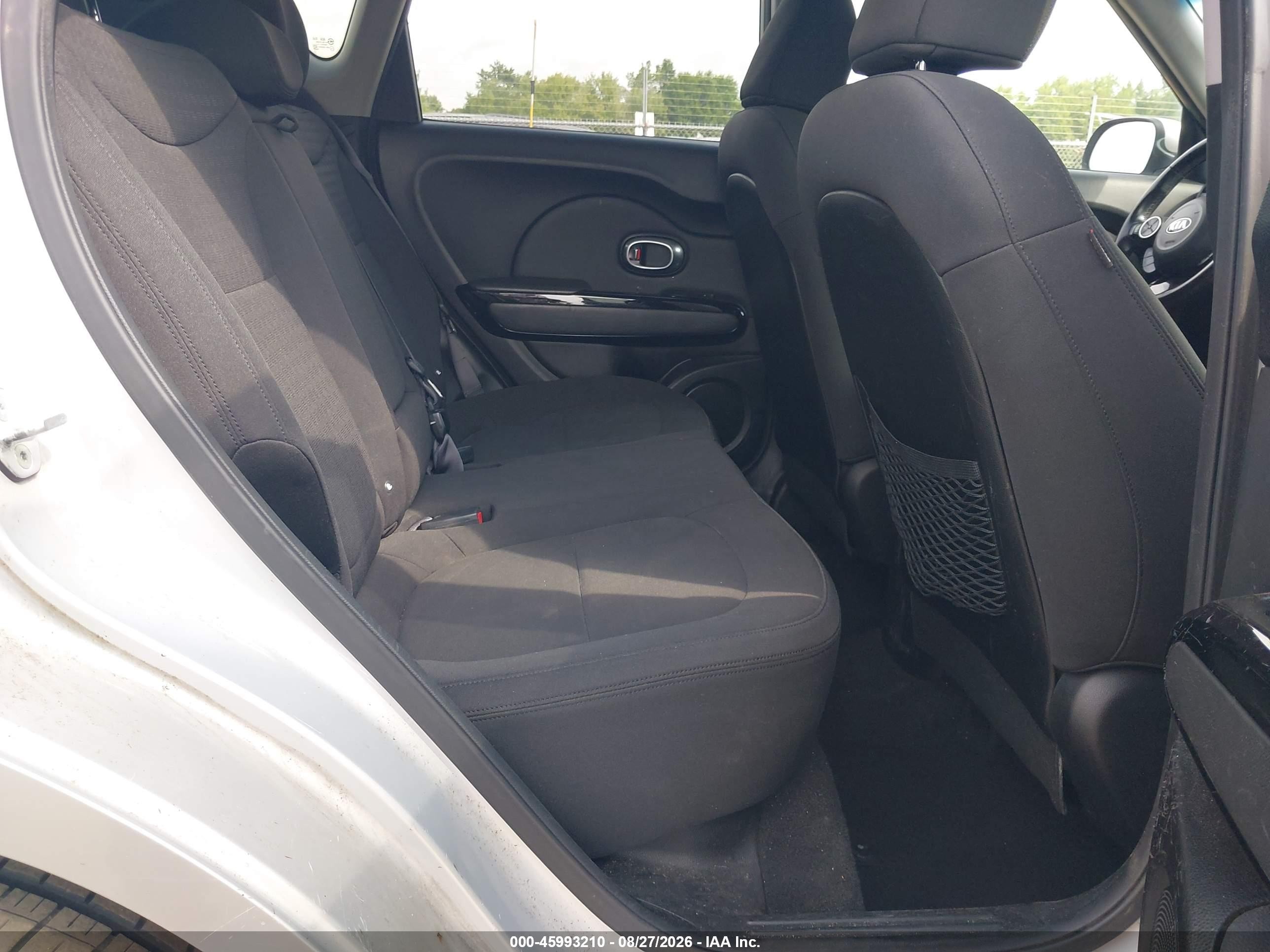 2014 Kia Soul ! Silver vin: KNDJX3A52E7702038
