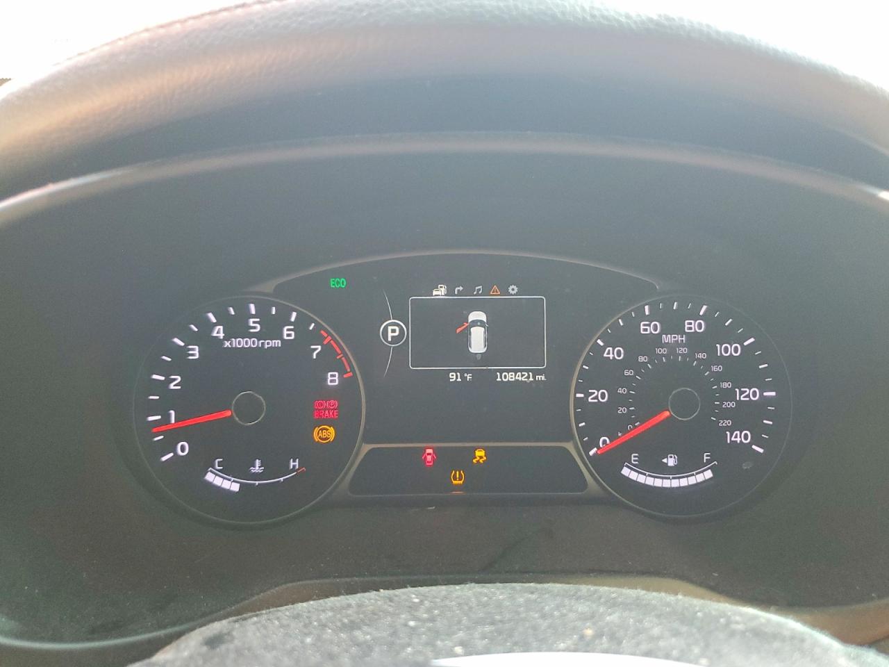 2015 Kia Soul ! Кремовый vin: KNDJX3A54F7118323