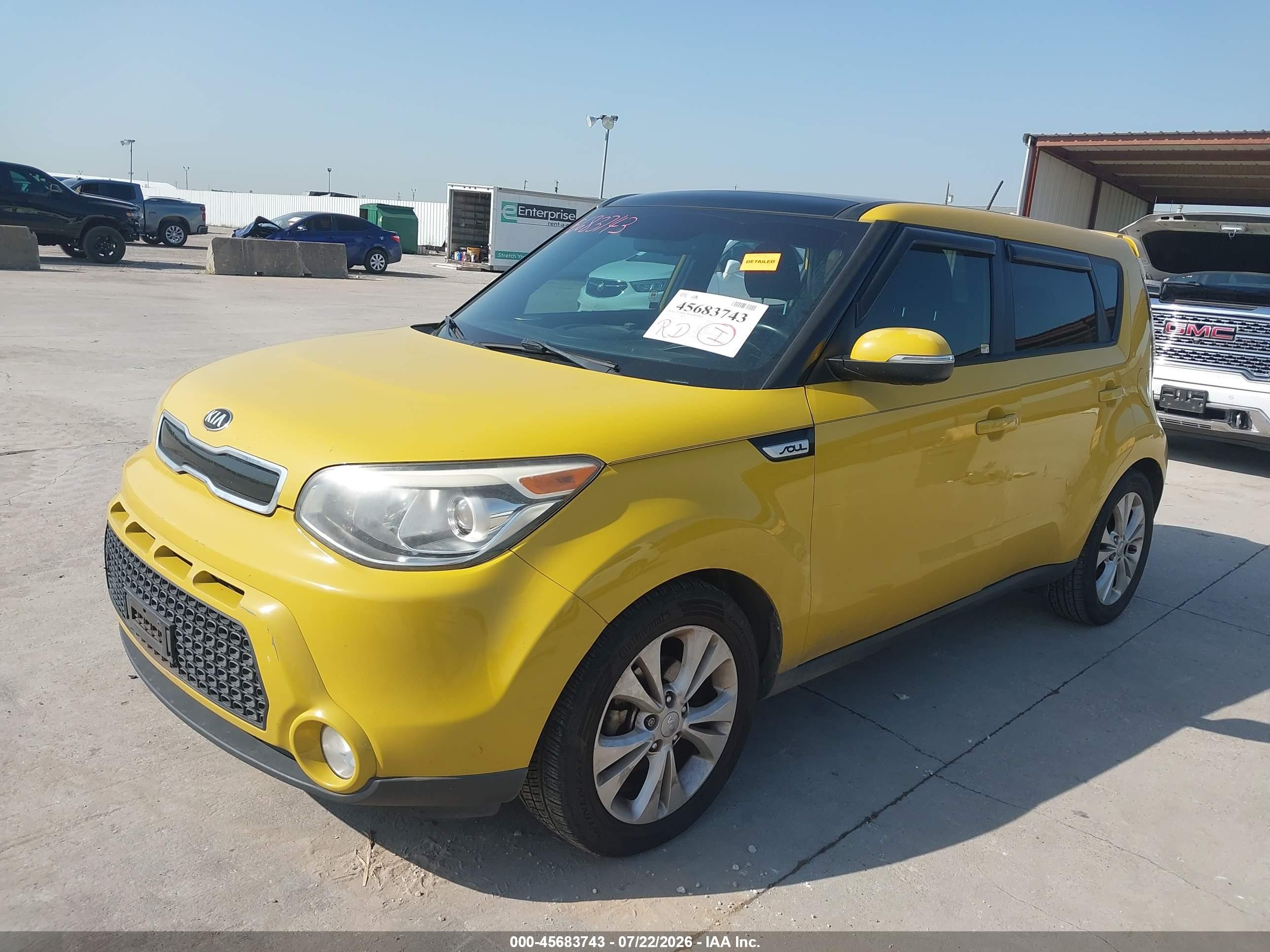 2015 Kia Soul ! Yellow vin: KNDJX3A54F7197931