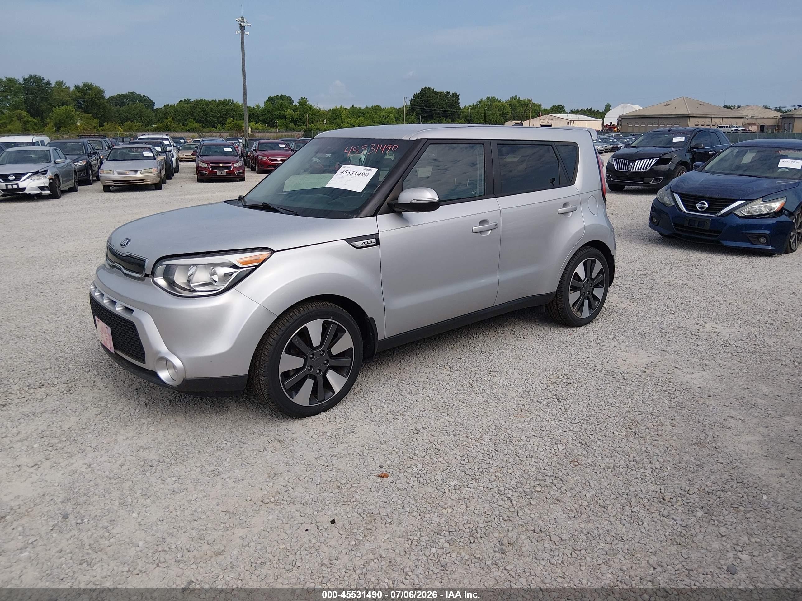 2015 Kia Soul ! Silver vin: KNDJX3A54F7792763