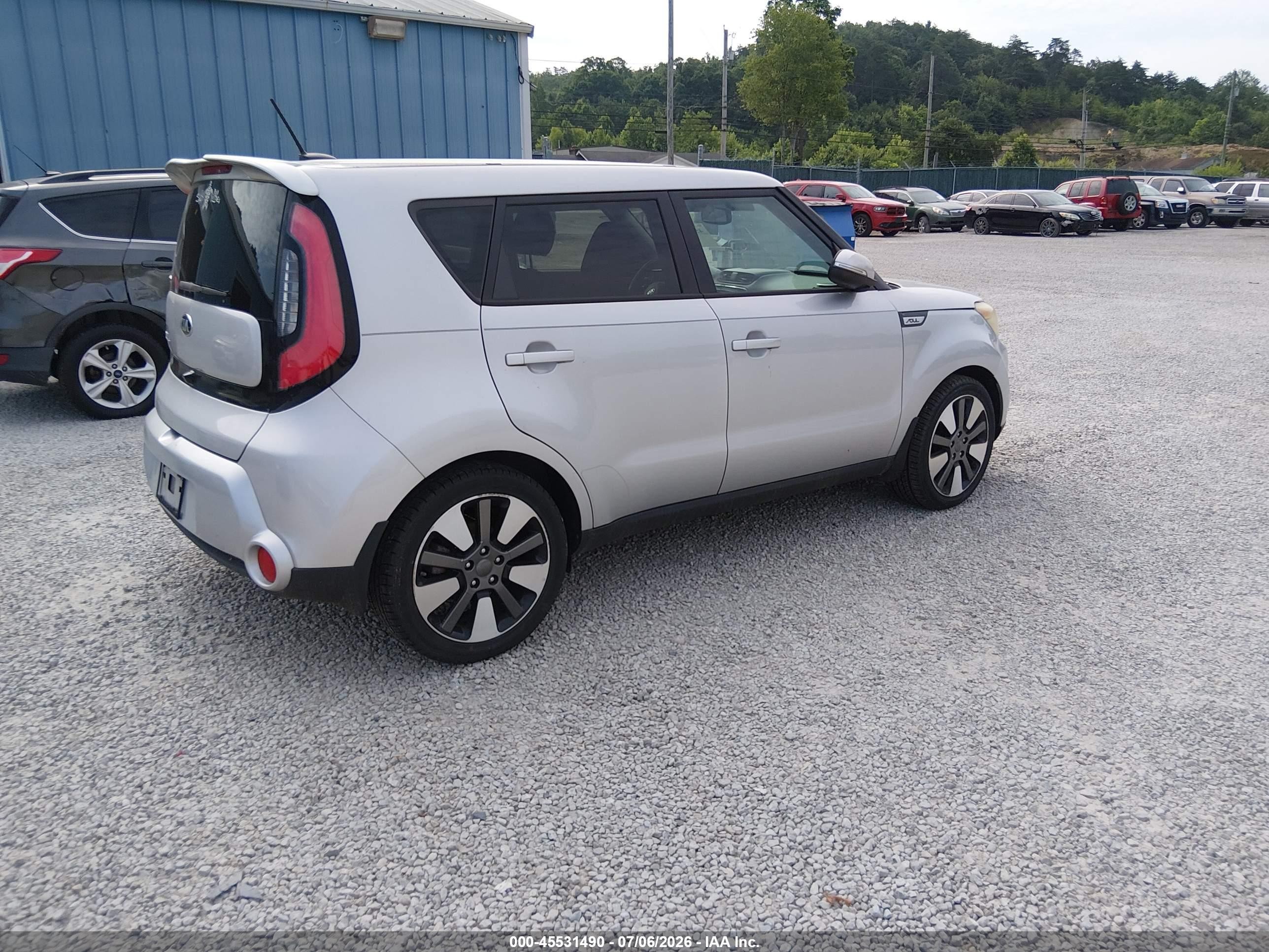 2015 Kia Soul ! Silver vin: KNDJX3A54F7792763