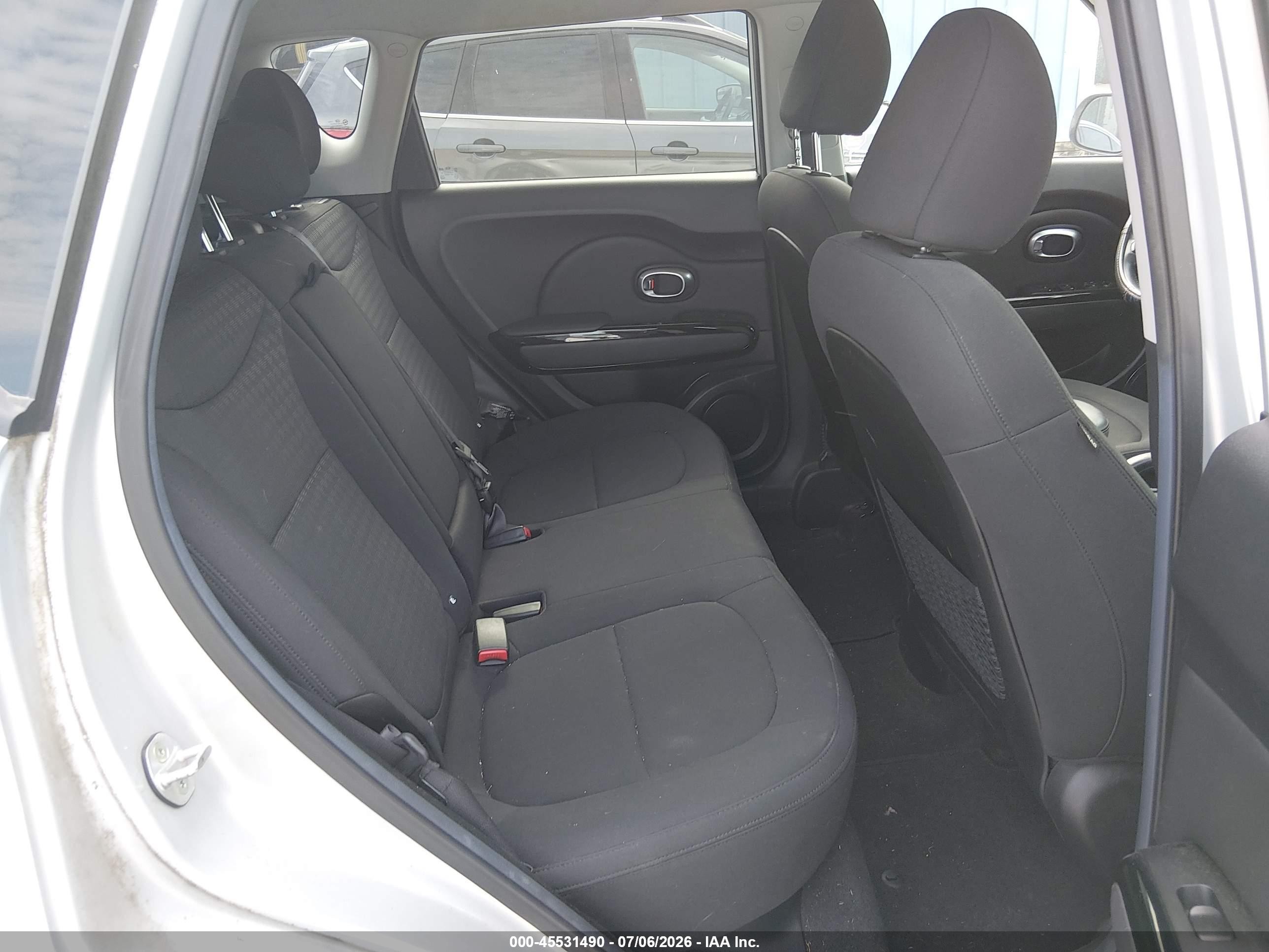 2015 Kia Soul ! Silver vin: KNDJX3A54F7792763