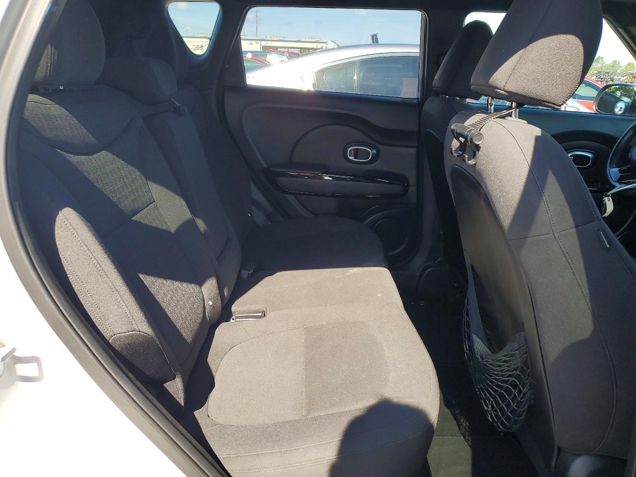 2014 Kia Soul ! Silver vin: KNDJX3A55E7706049