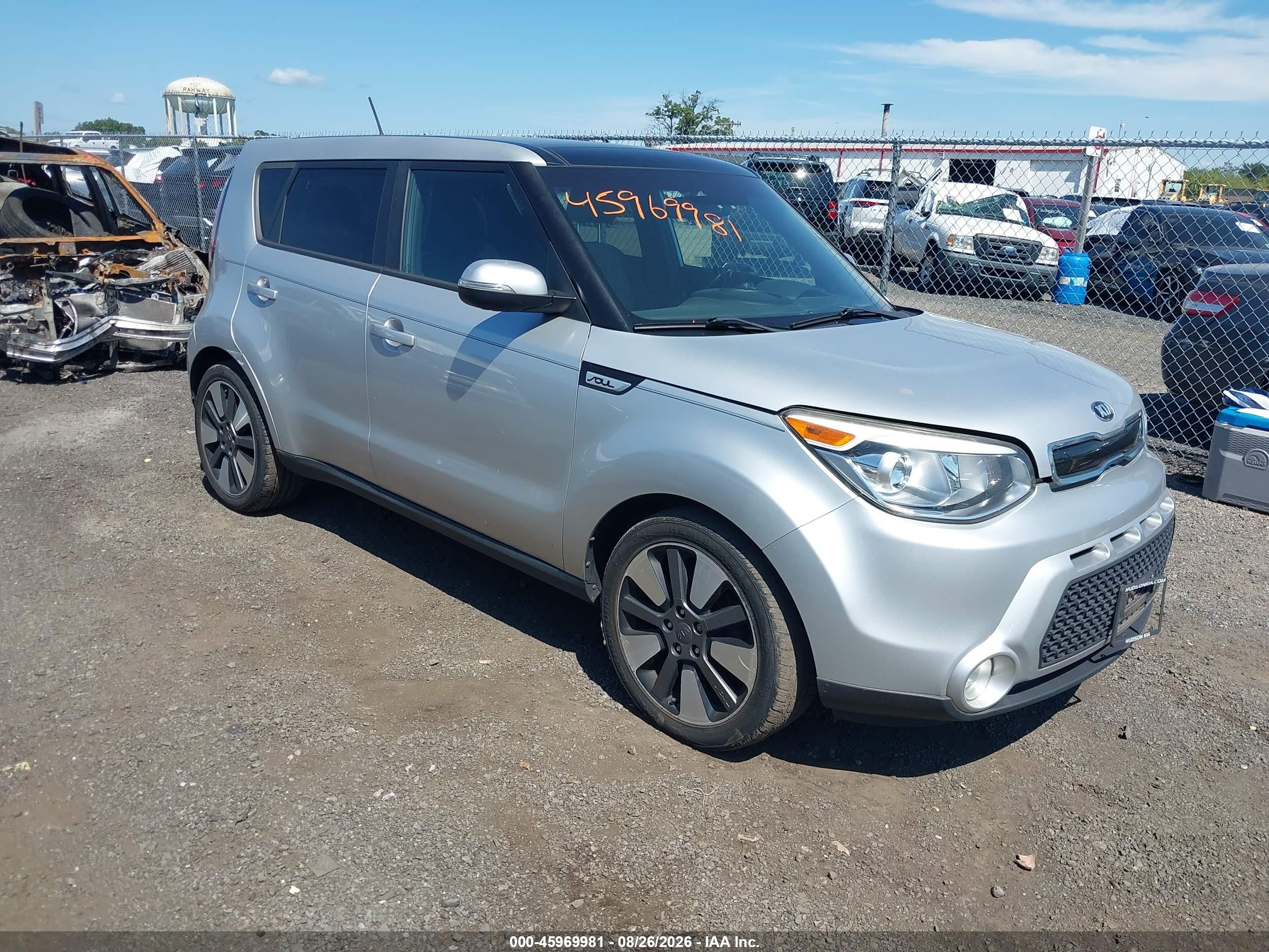 2015 Kia Soul ! Silver vin: KNDJX3A56F7767119