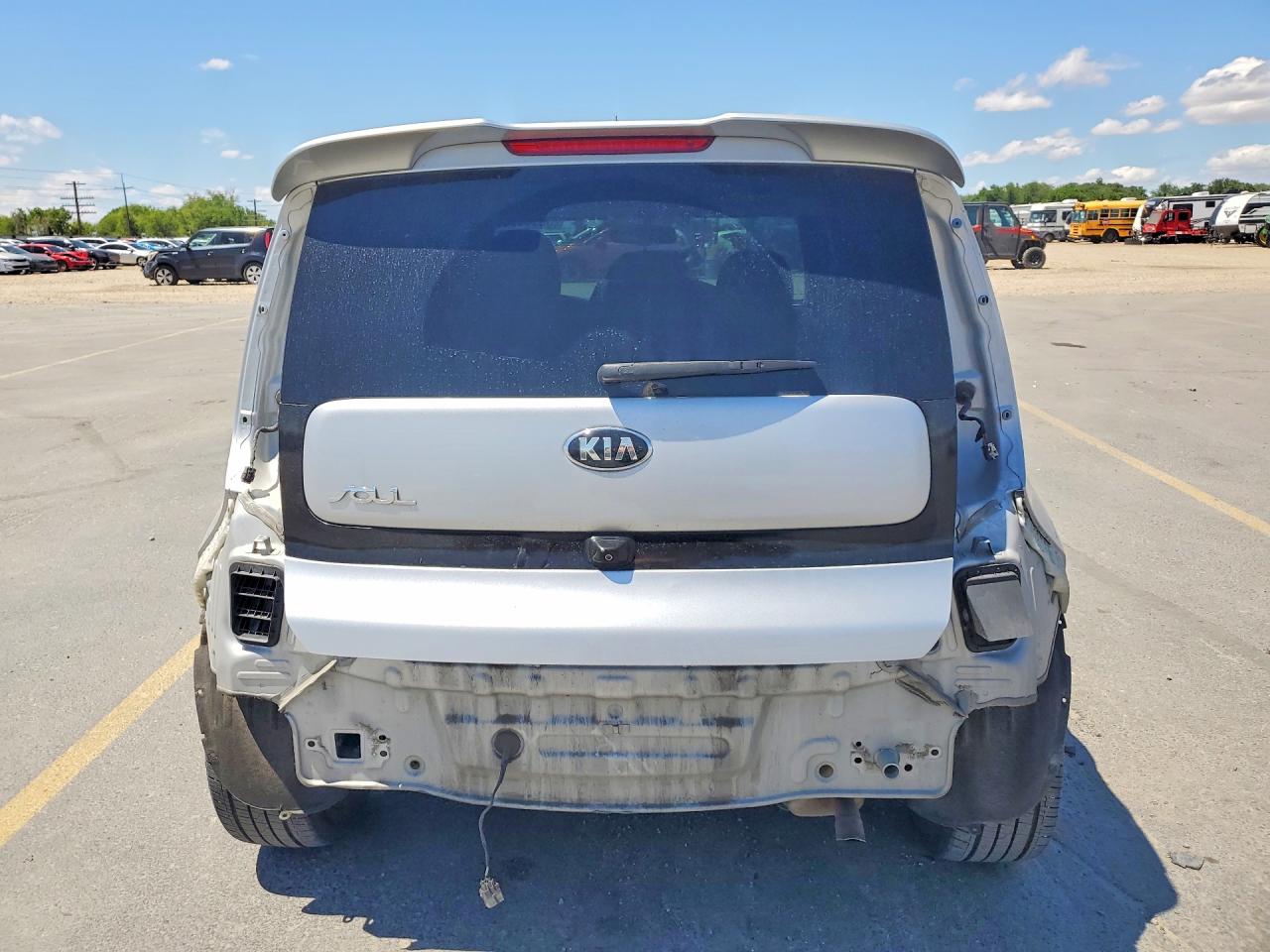 2015 Kia Soul ! Silver vin: KNDJX3A56F7770571