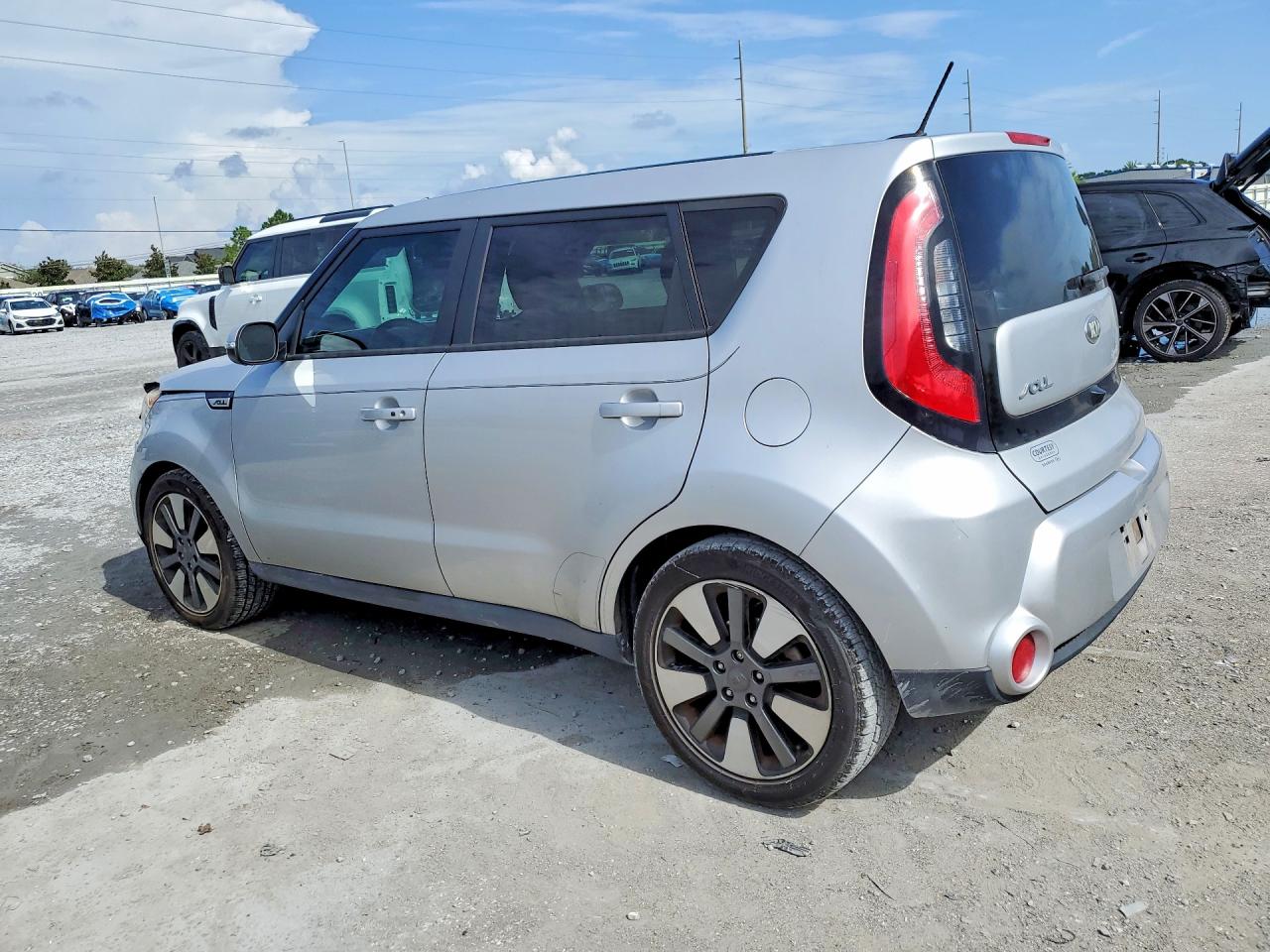 2015 Kia Soul ! Серебряный vin: KNDJX3A57F7779179