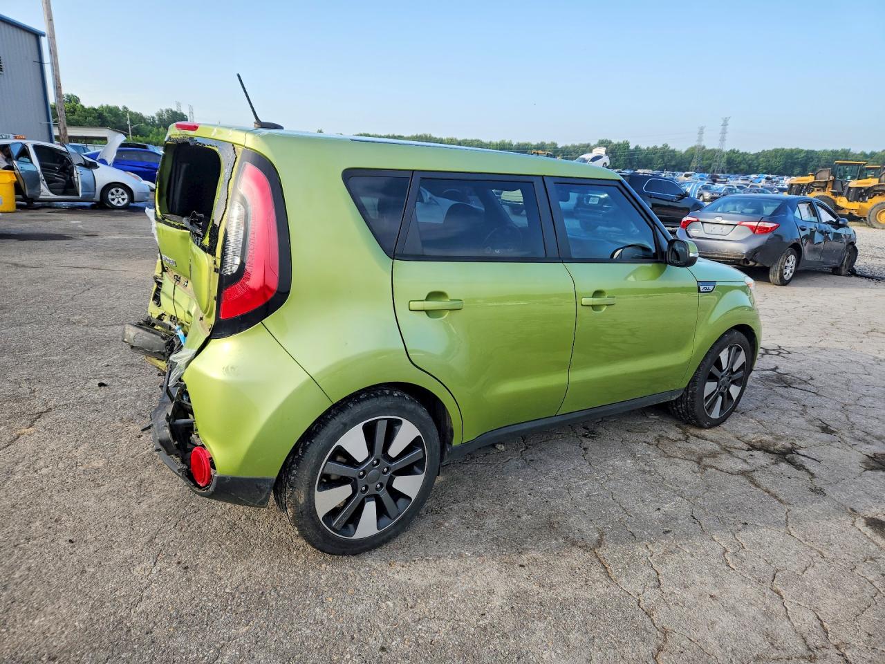 2015 Kia Soul ! Green vin: KNDJX3A57F7801522