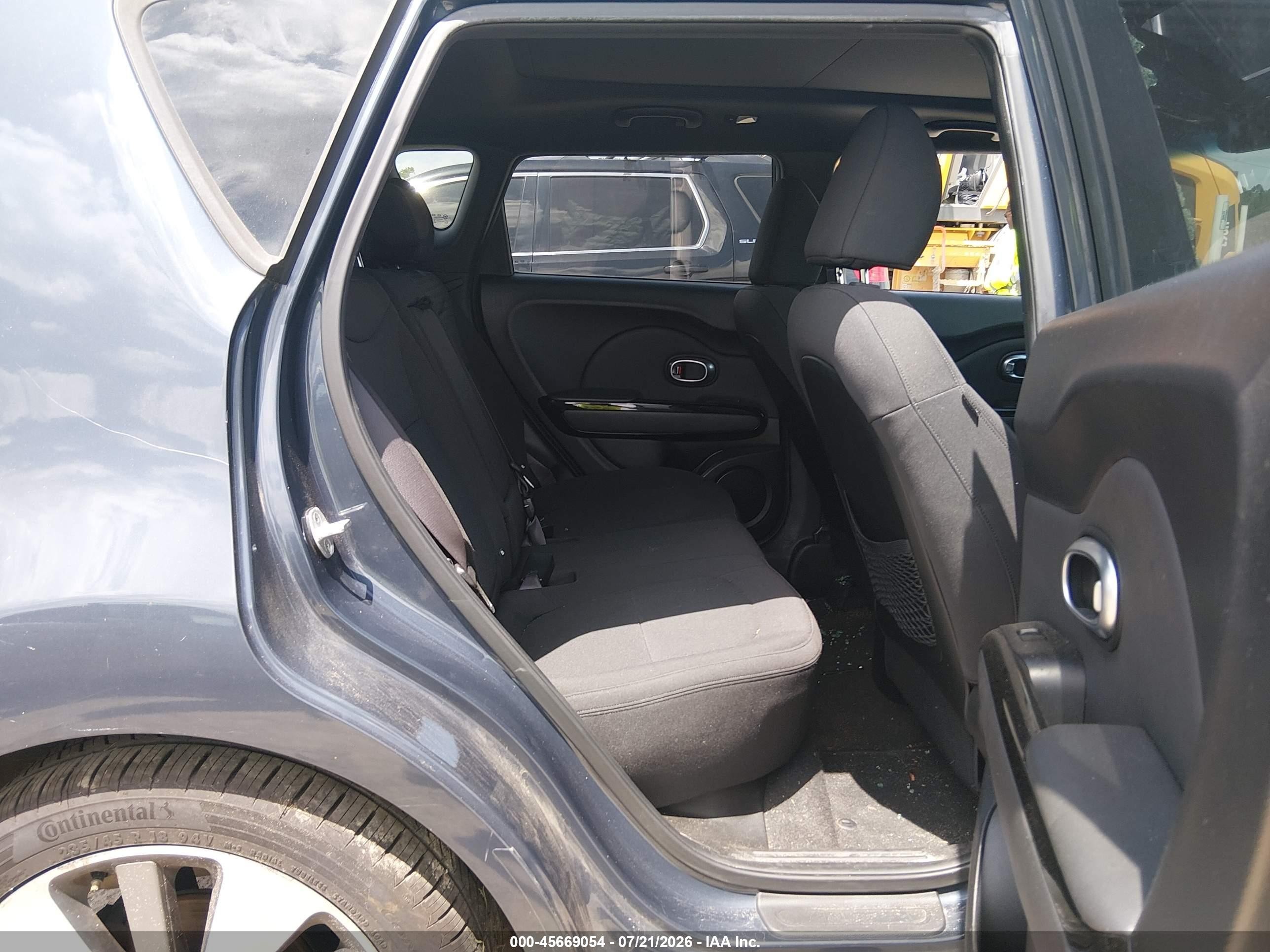 2014 Kia Soul ! Gray vin: KNDJX3A58E7009409