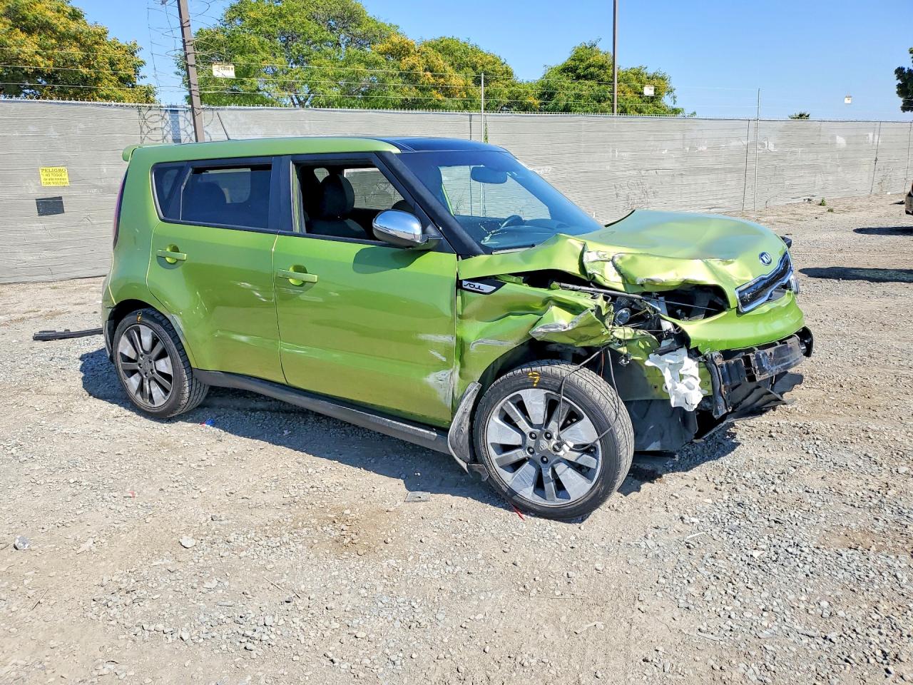 2015 Kia Soul ! Зеленый vin: KNDJX3A58F7761029