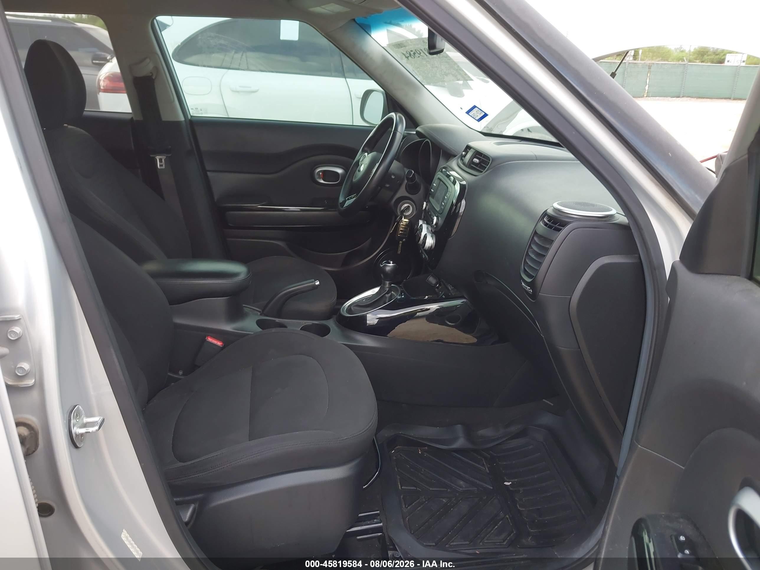2015 Kia Soul ! Silver vin: KNDJX3A58F7780311