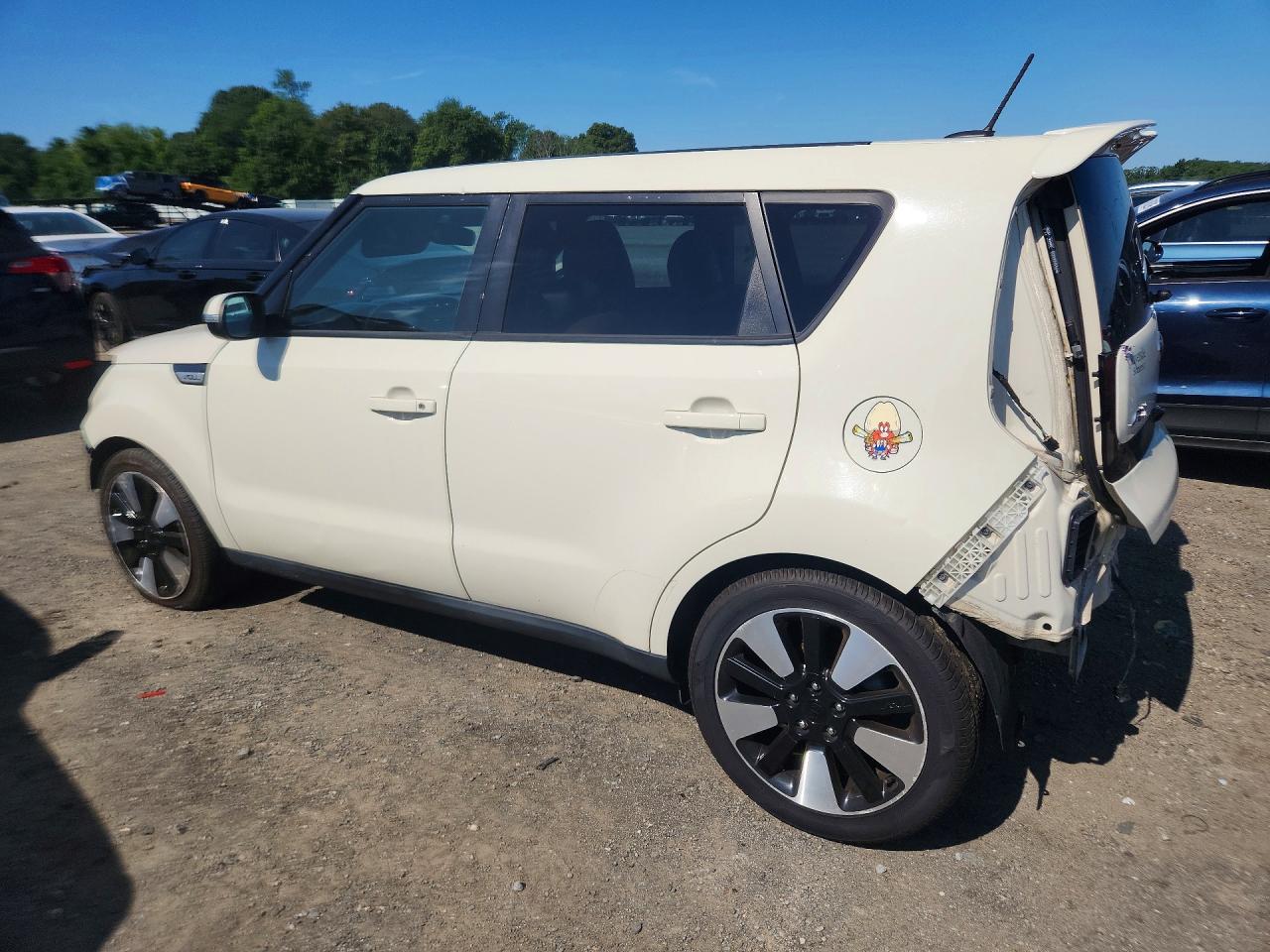 2015 Kia Soul ! Белый vin: KNDJX3A59F7127731