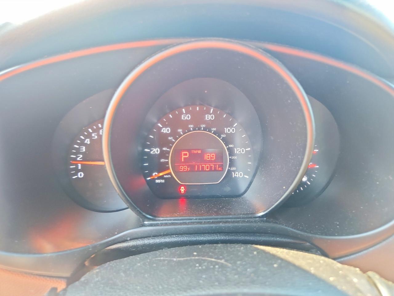 2015 Kia Soul ! Белый vin: KNDJX3A59F7127731