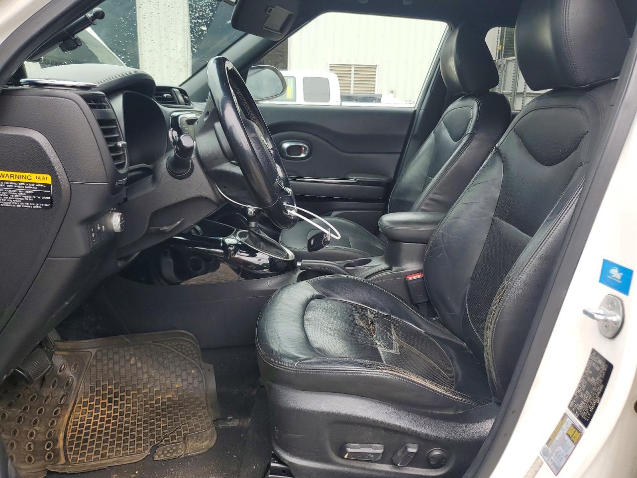 2014 Kia Soul ! Белый vin: KNDJX3A5XE7054982