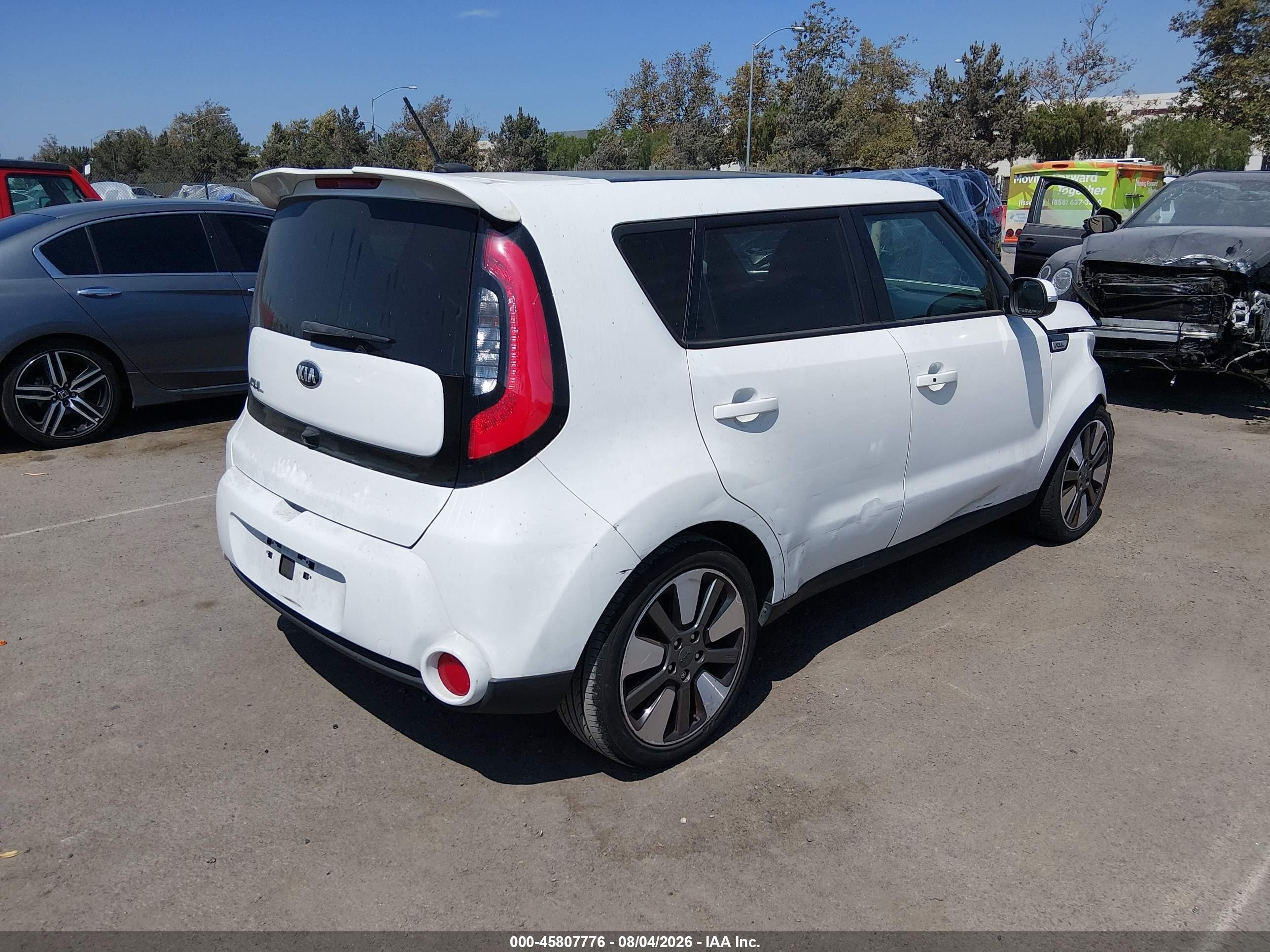 2015 Kia Soul ! Белый vin: KNDJX3A5XF7192815