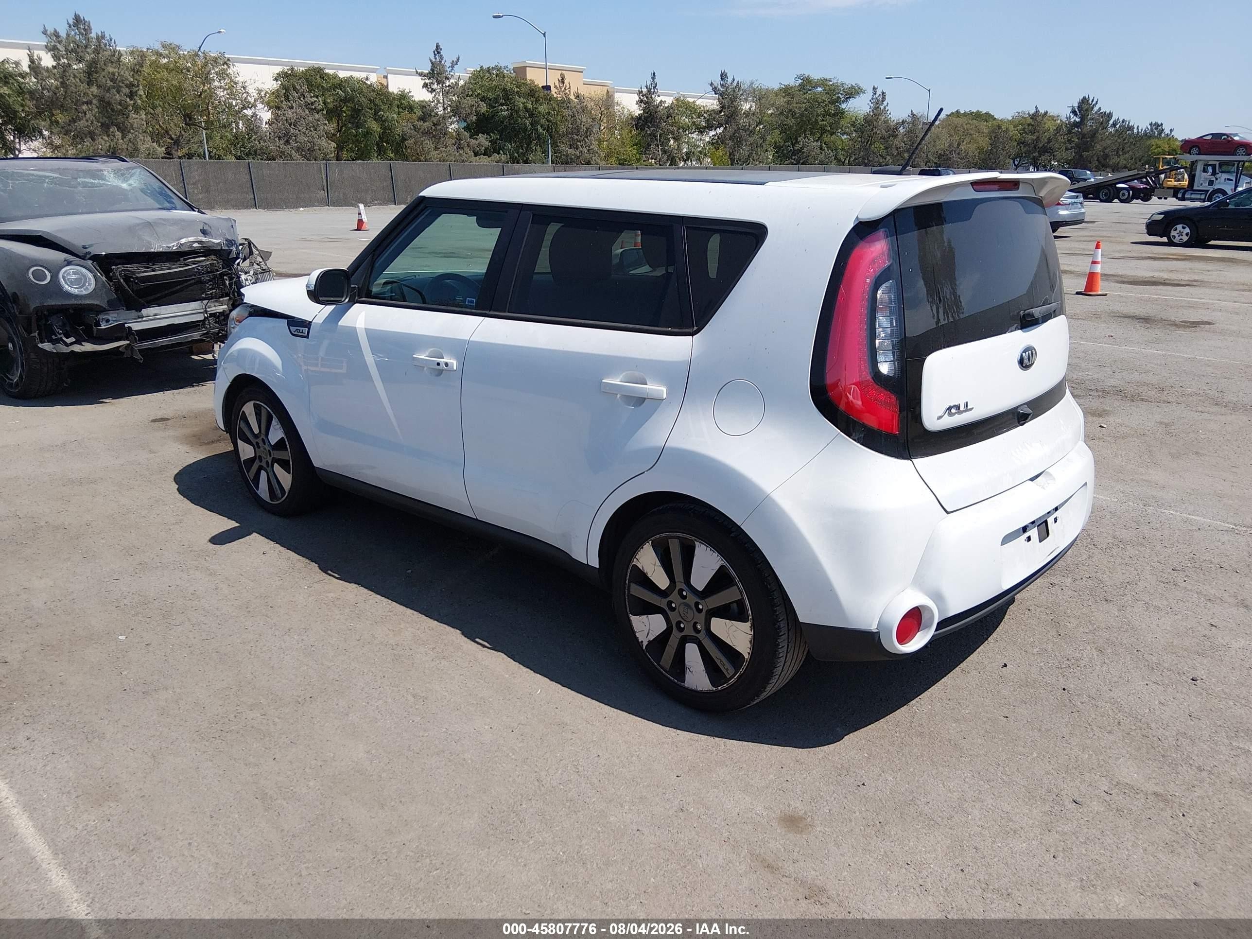 2015 Kia Soul ! Белый vin: KNDJX3A5XF7192815