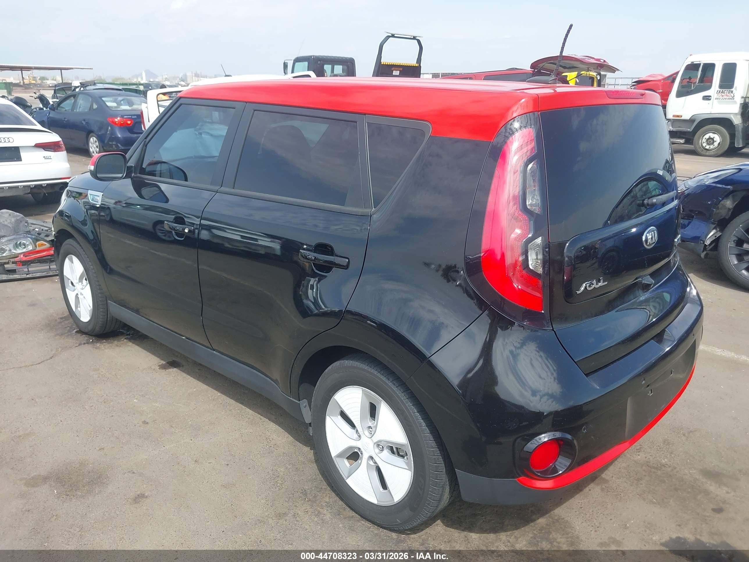 2015 Kia Soul Ev + Black vin: KNDJX3AE6F7001911