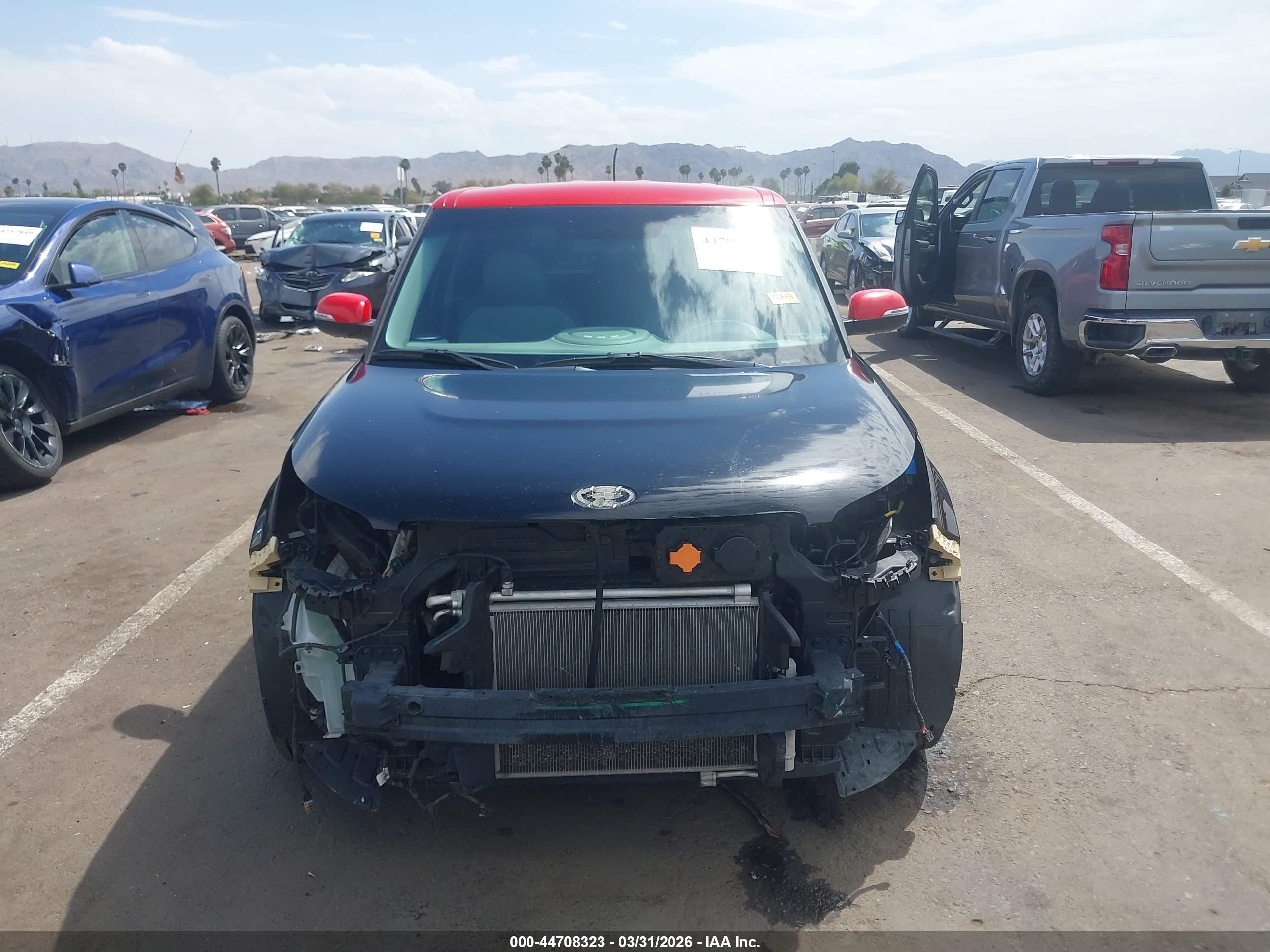 2015 Kia Soul Ev + Black vin: KNDJX3AE6F7001911