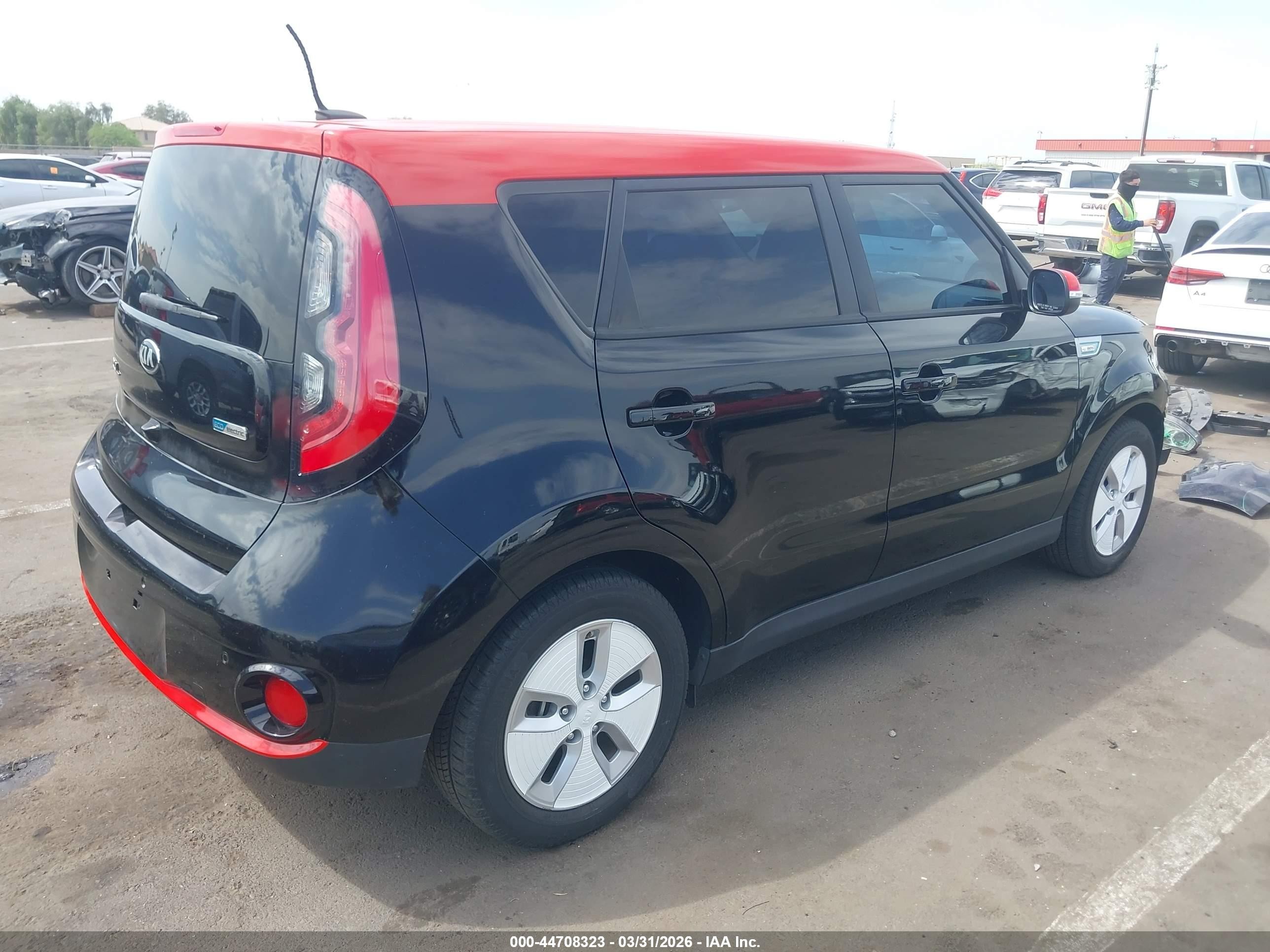 2015 Kia Soul Ev + Black vin: KNDJX3AE6F7001911