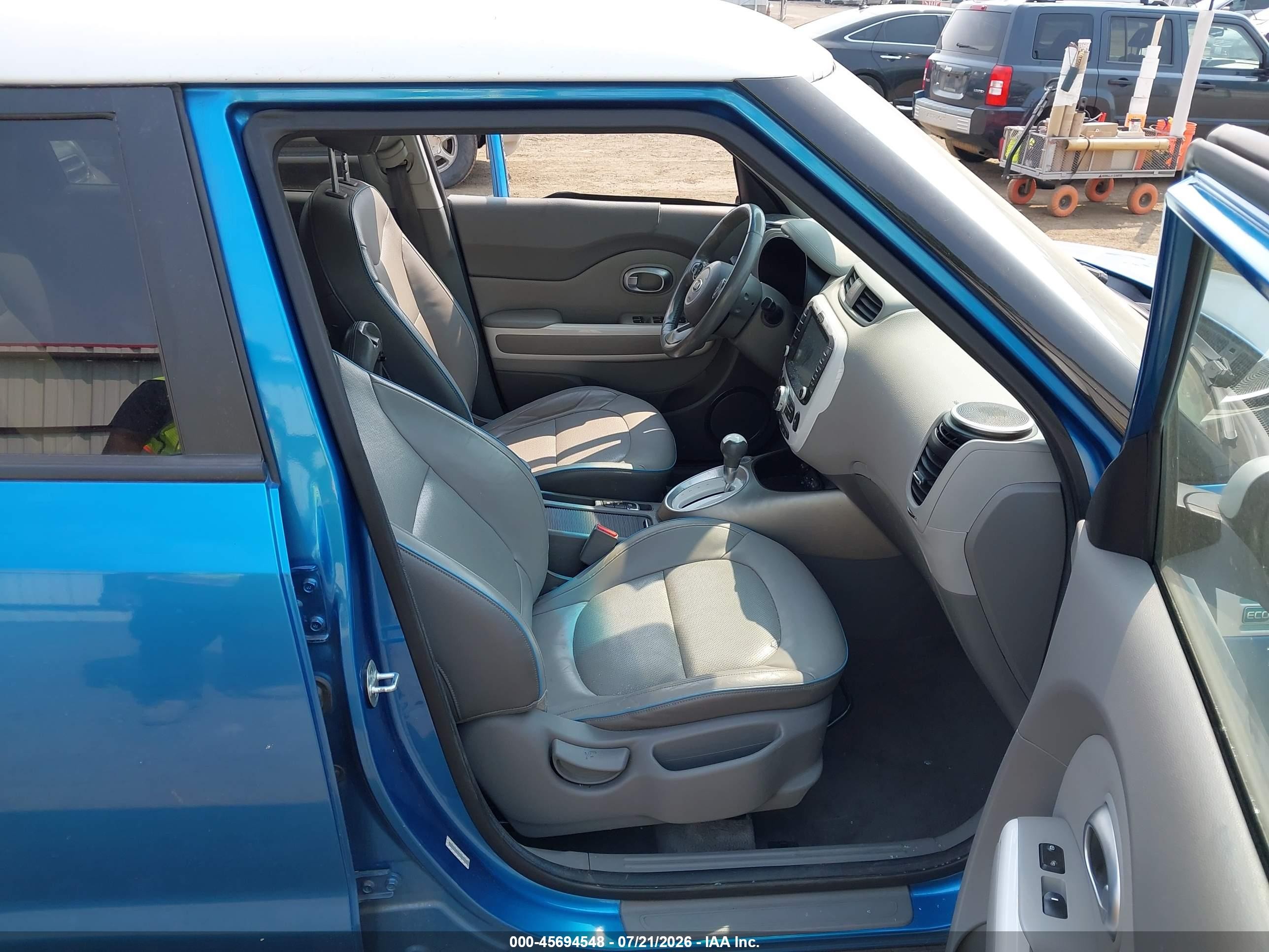 2015 Kia Soul Ev + Blue vin: KNDJX3AE7F7001223