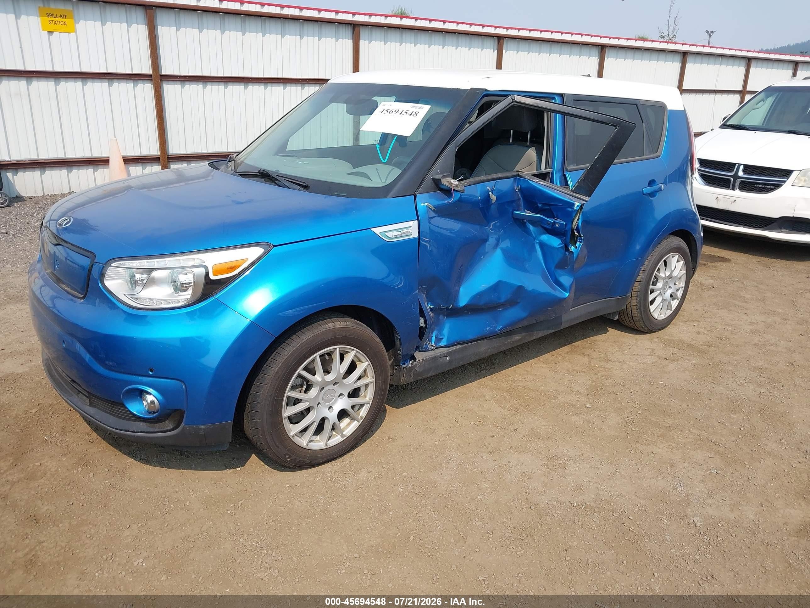 2015 Kia Soul Ev + Blue vin: KNDJX3AE7F7001223
