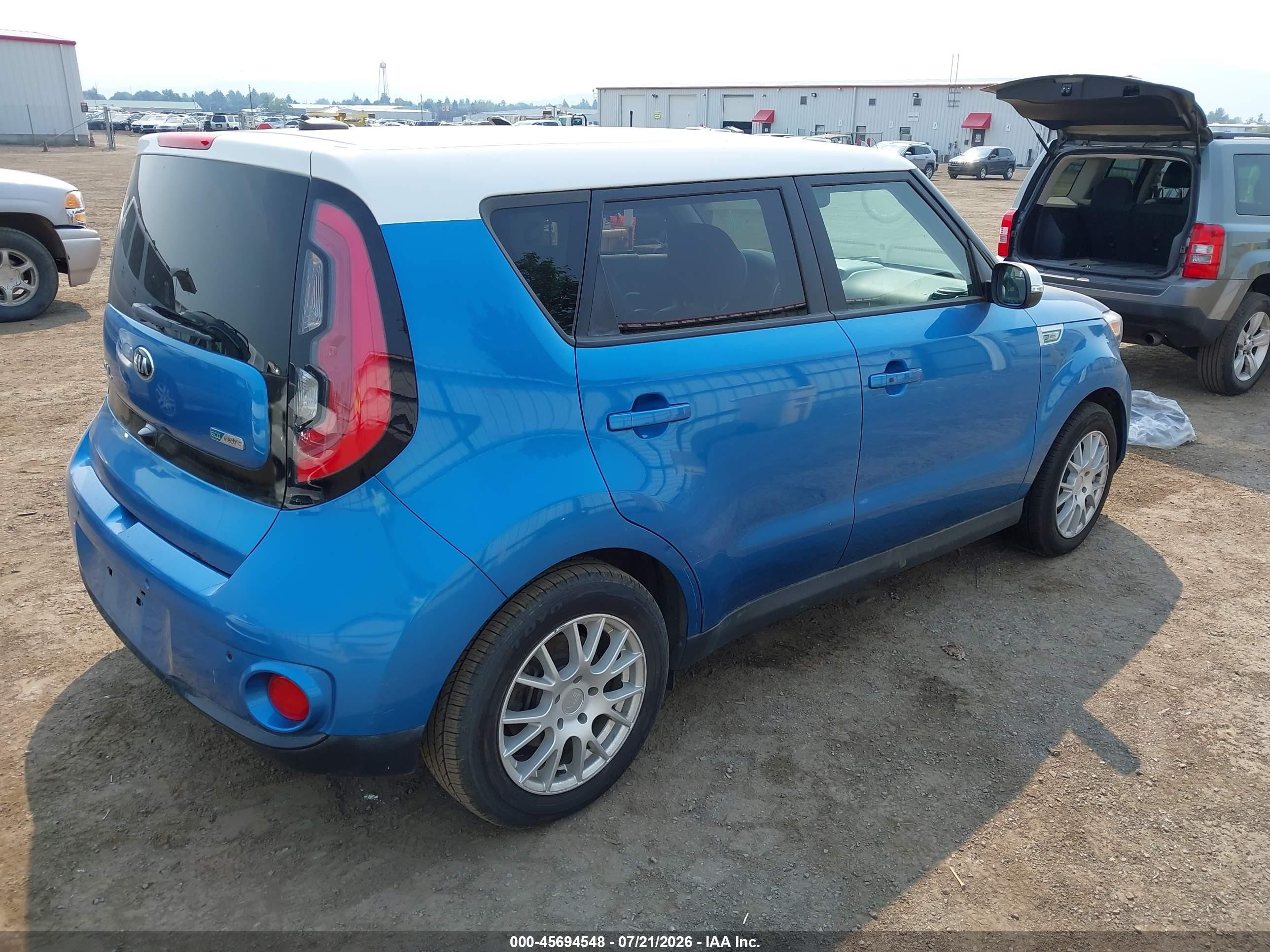 2015 Kia Soul Ev + Blue vin: KNDJX3AE7F7001223