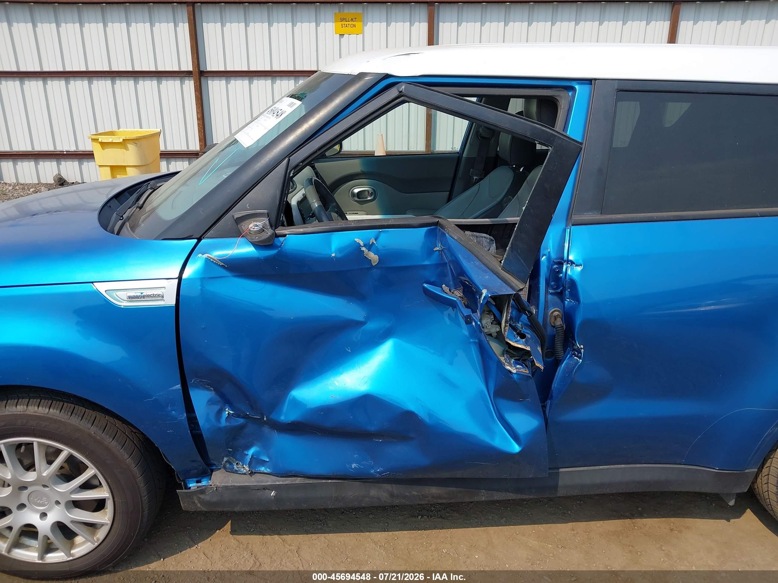 2015 Kia Soul Ev + Blue vin: KNDJX3AE7F7001223