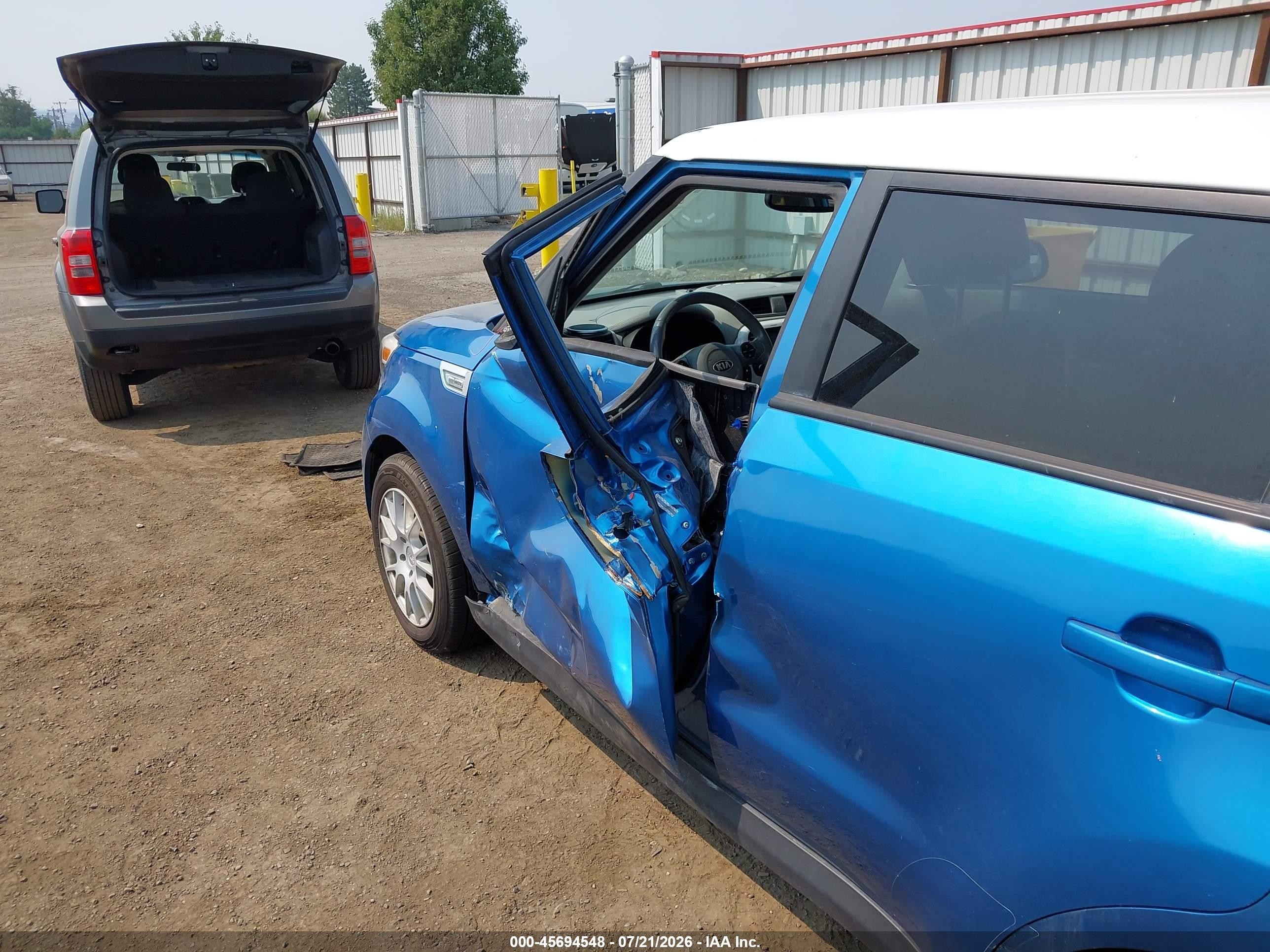 2015 Kia Soul Ev + Blue vin: KNDJX3AE7F7001223
